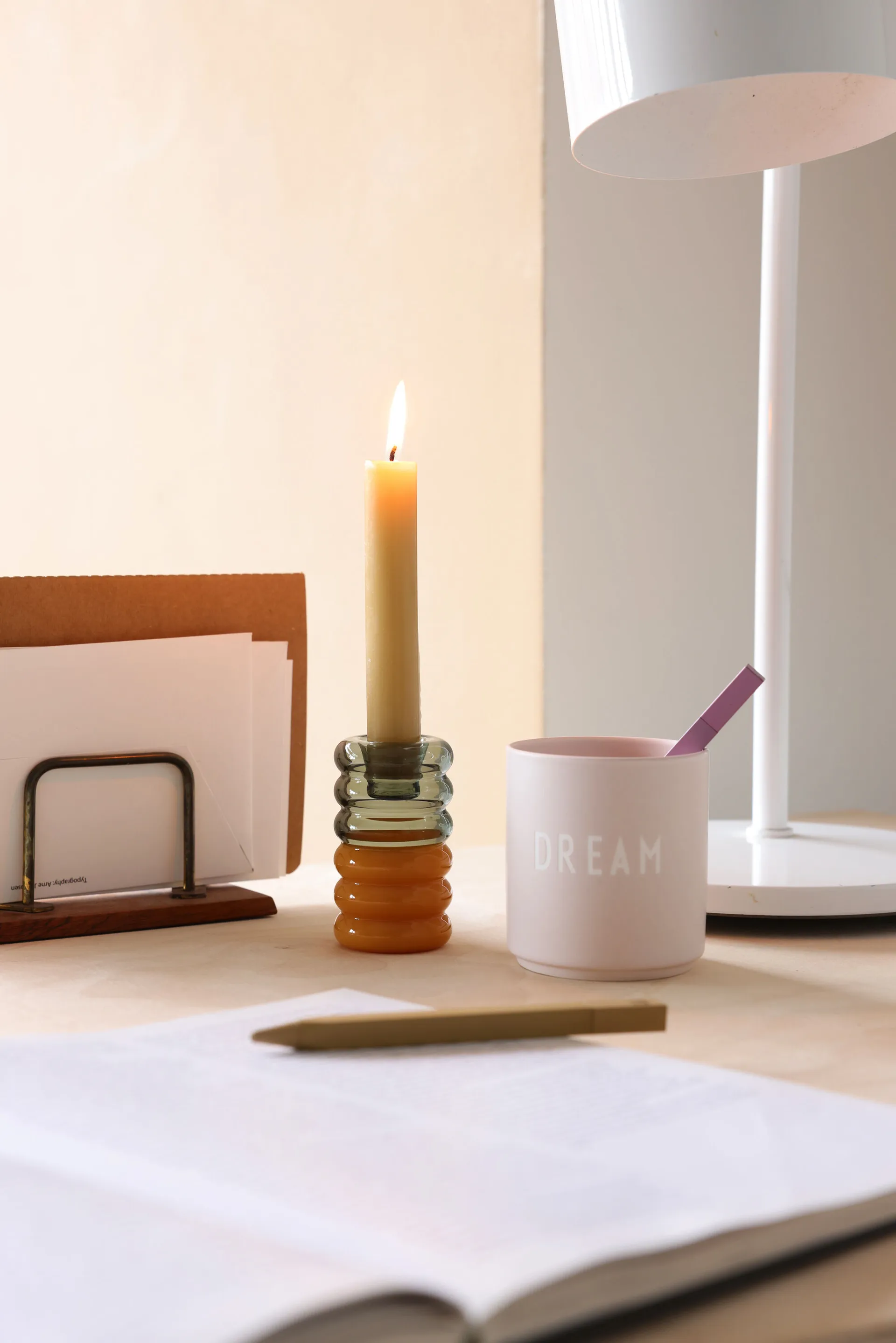 Hoop kandelaar Ø3,5x9 cm, Smoke-milky yellow Design Letters