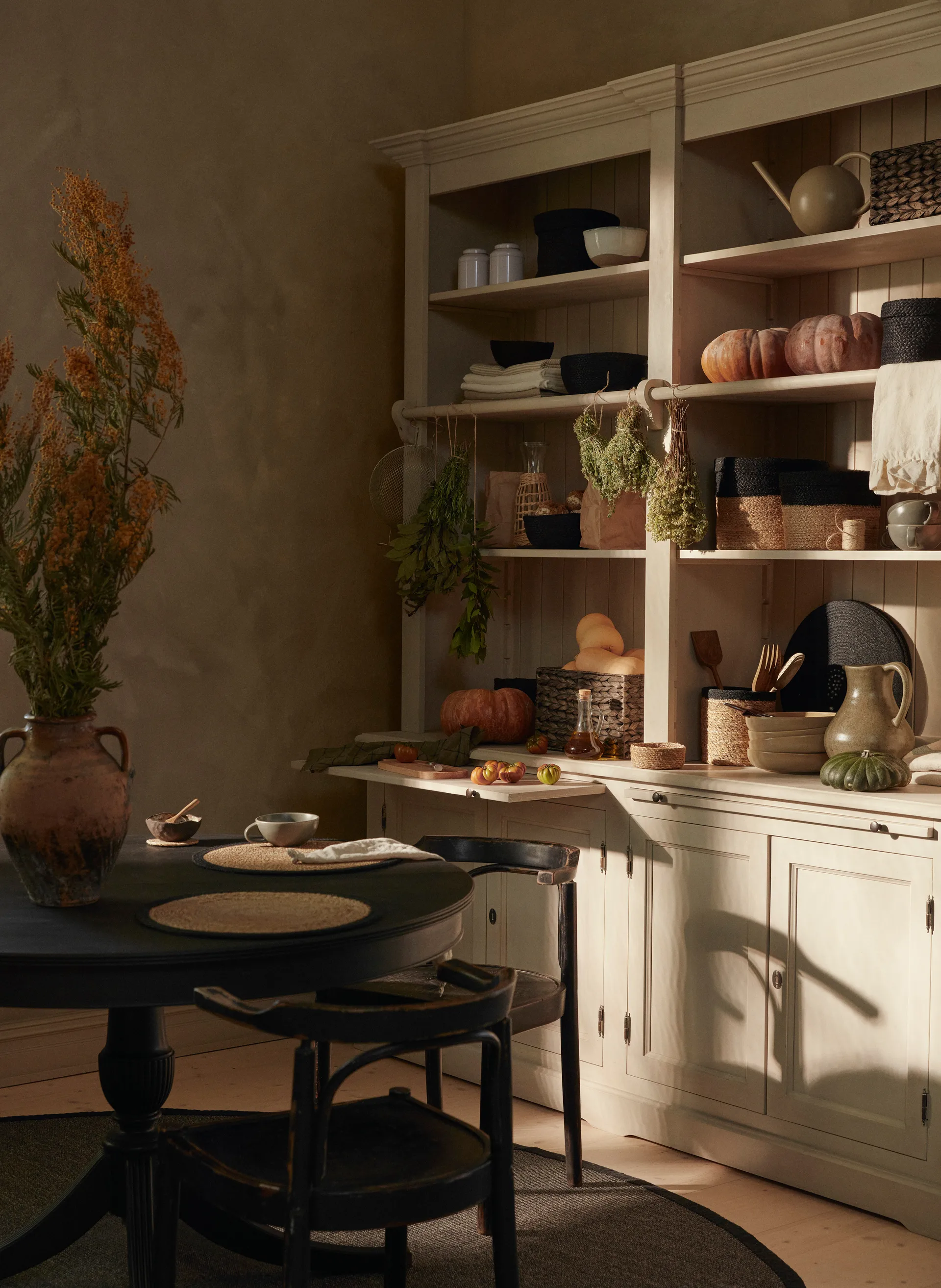 Jenny Sisal rond vloerkleed, Zwart Ø250 cm Dixie