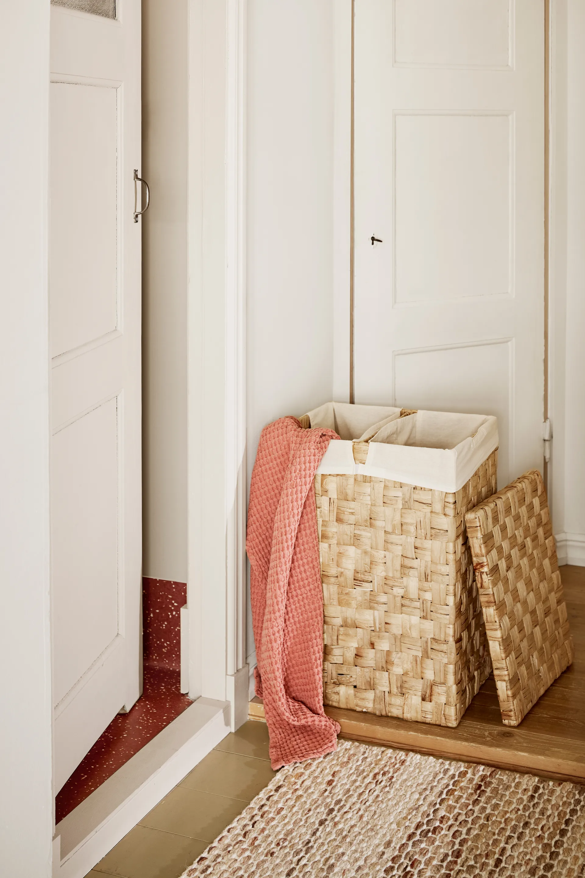 Lily wasmand met scheider, Natural Dixie