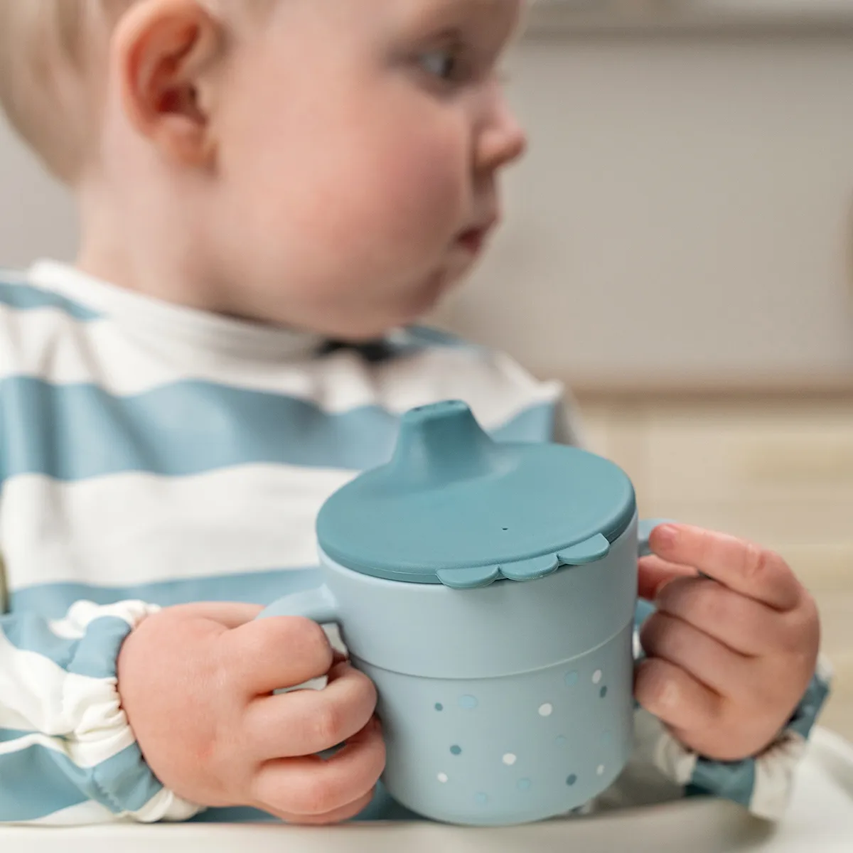 Happy Dots foodie tuitbeker 21,5 cl, Blue Done by deer