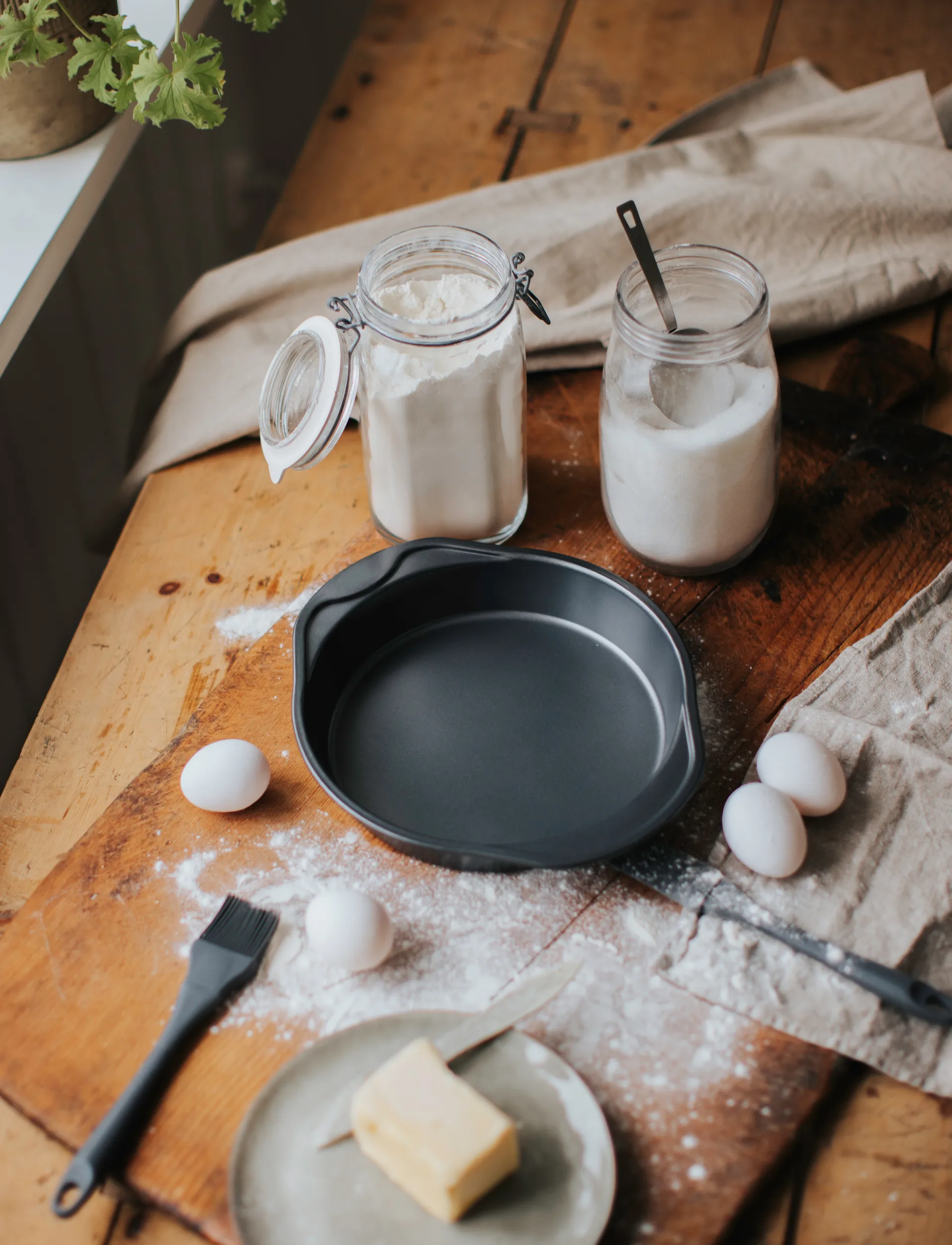 Karabo bakvorm Ø24,5 cm, Grijszwart Dorre