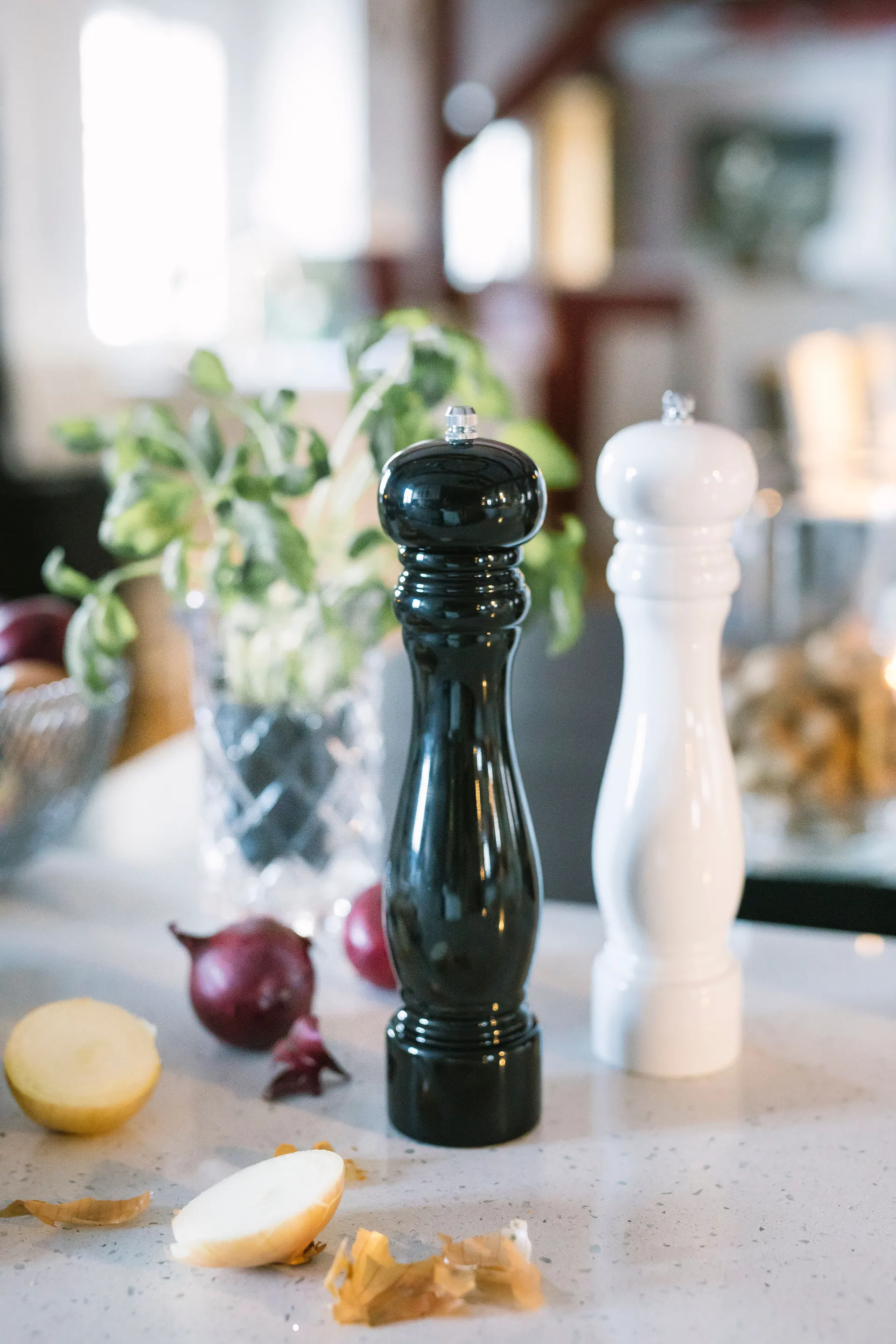 Karou peper-en zoutmolen hoogglans 27 cm, Zwart Dorre