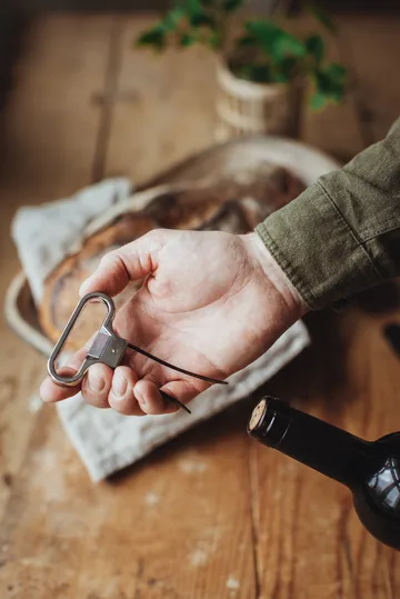 Vale foliesnijder & kurkentrekker 11×6,4×1 cm - Zwart-zilver - Dorre