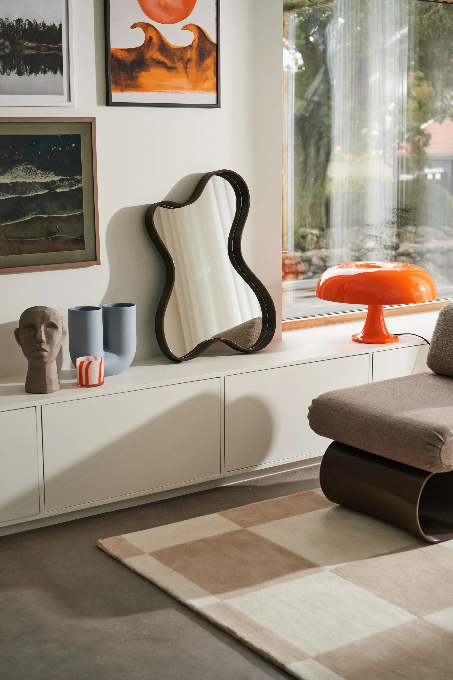 Pebble spiegel small 56x76 cm, Chocolate Ekbacken Studios