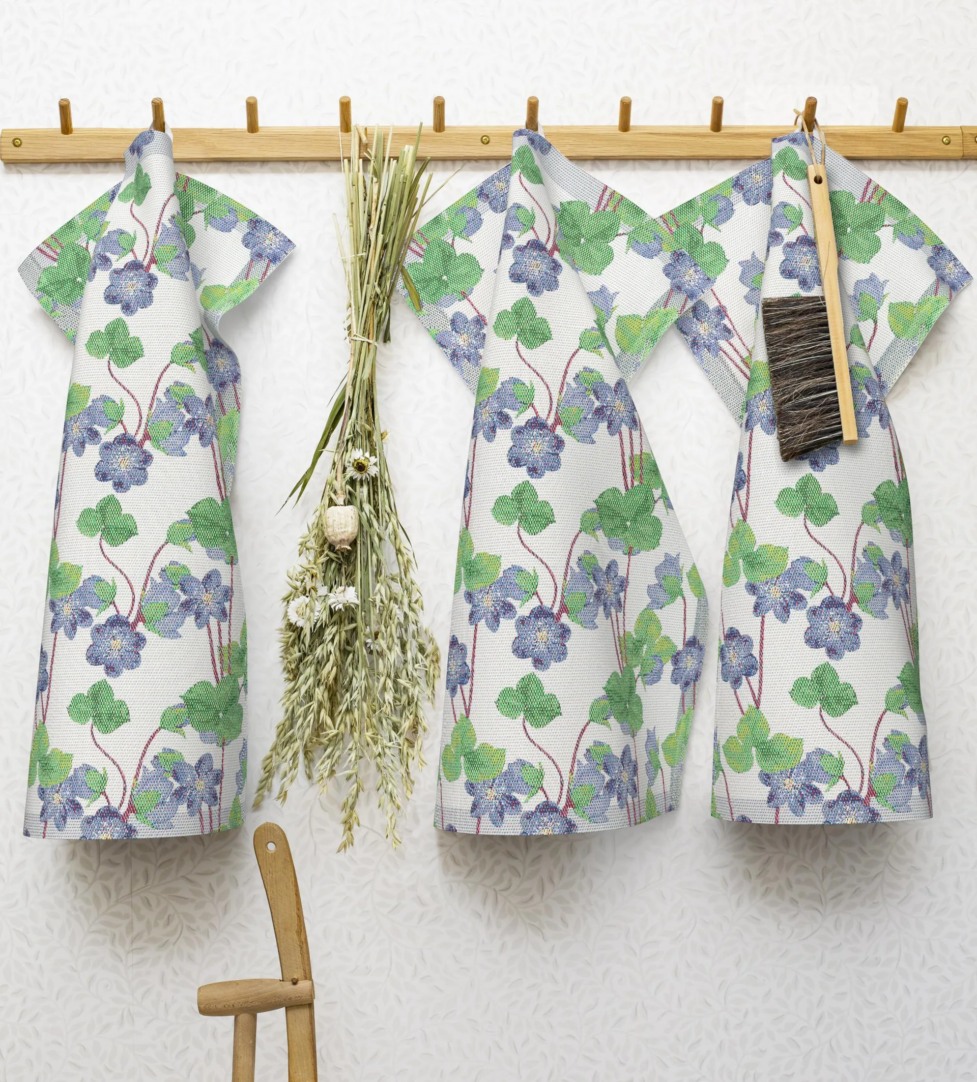 Hepatica keukenhanddoek 35x50 cm, Blauw Ekelund Linneväveri