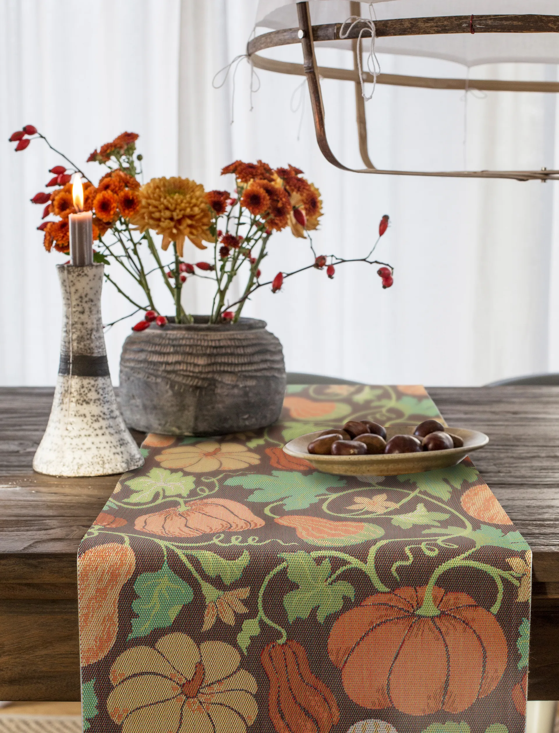 Plenty of pumpkin tafelloper, 35x120 cm Ekelund Linneväveri