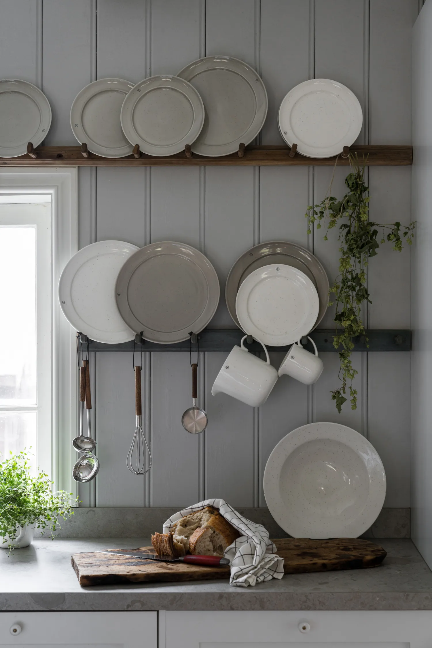 Ernst bord Ø22 cm, Zand ERNST