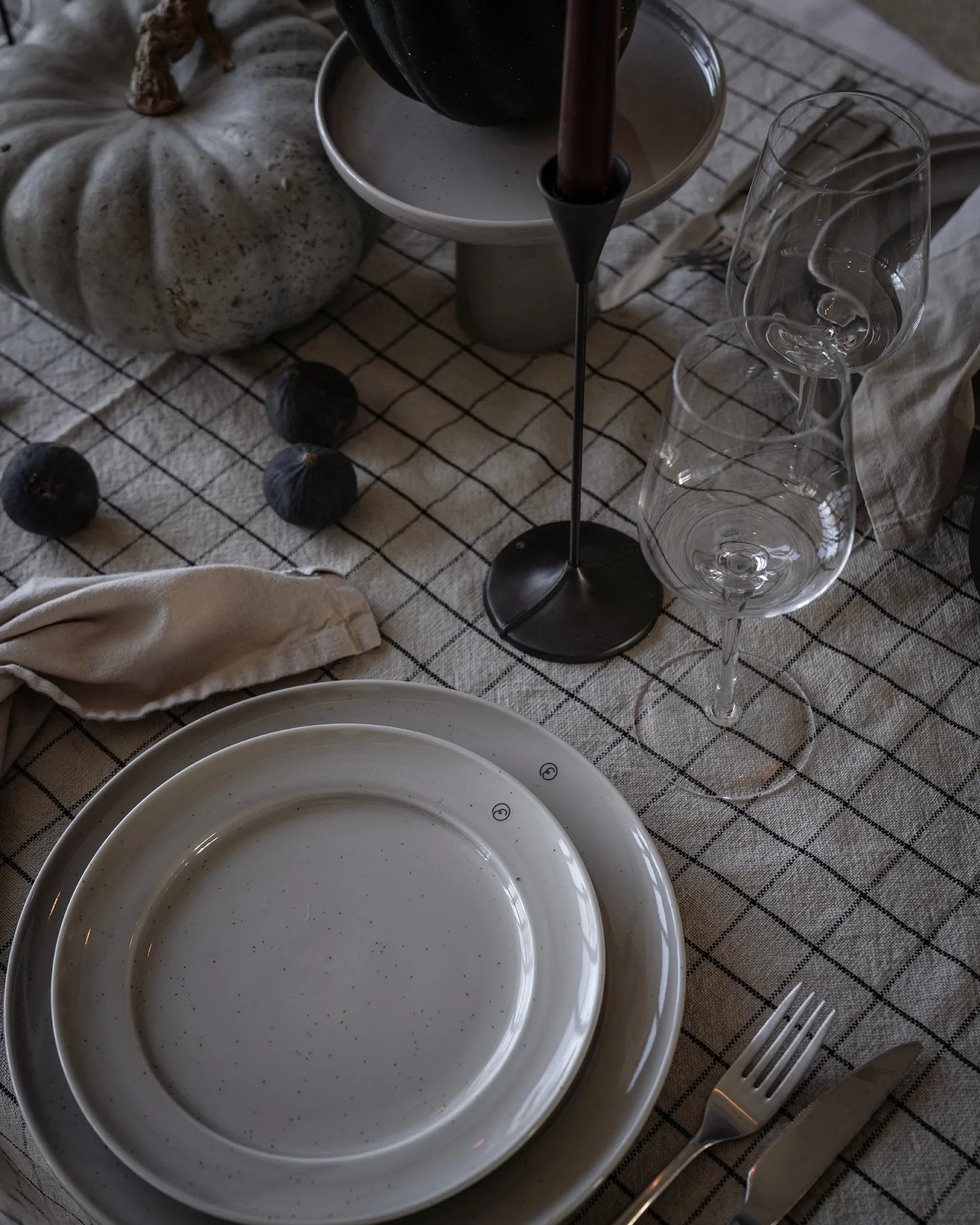 Ernst bord Ø27 cm, Zand ERNST