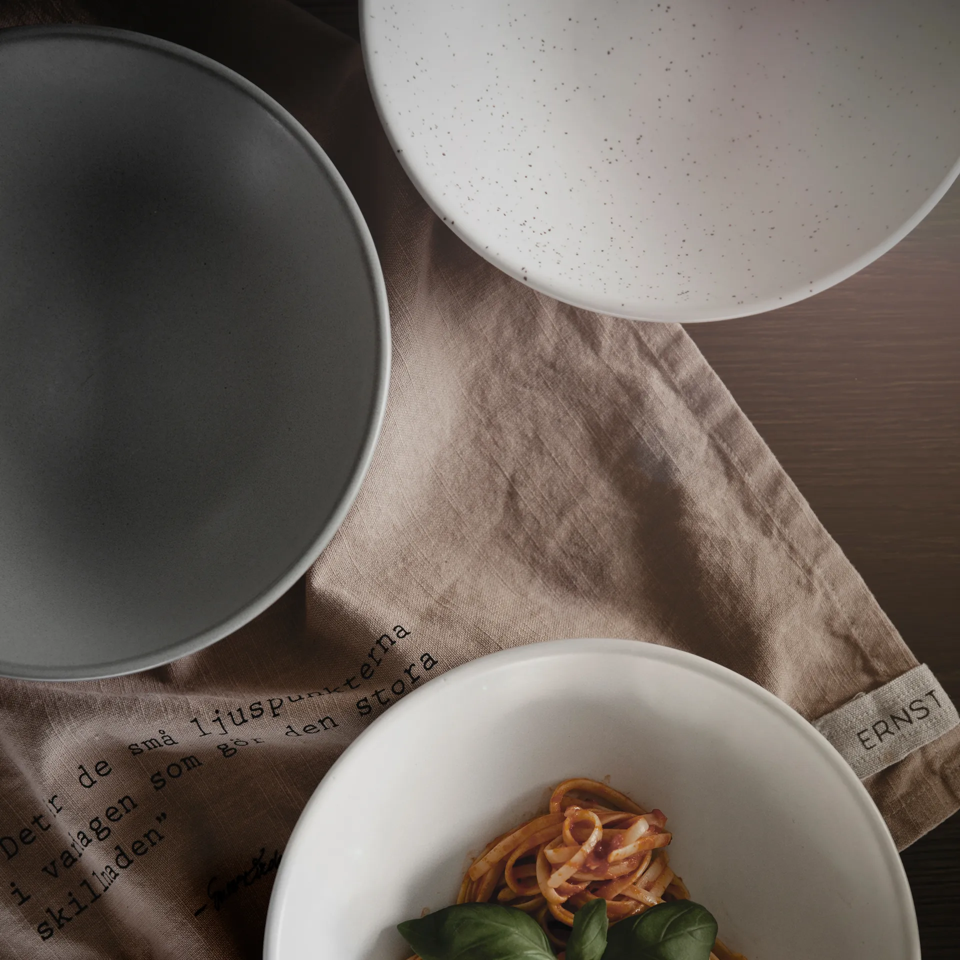 Ernst diep bord 22 cm, Grijs ERNST