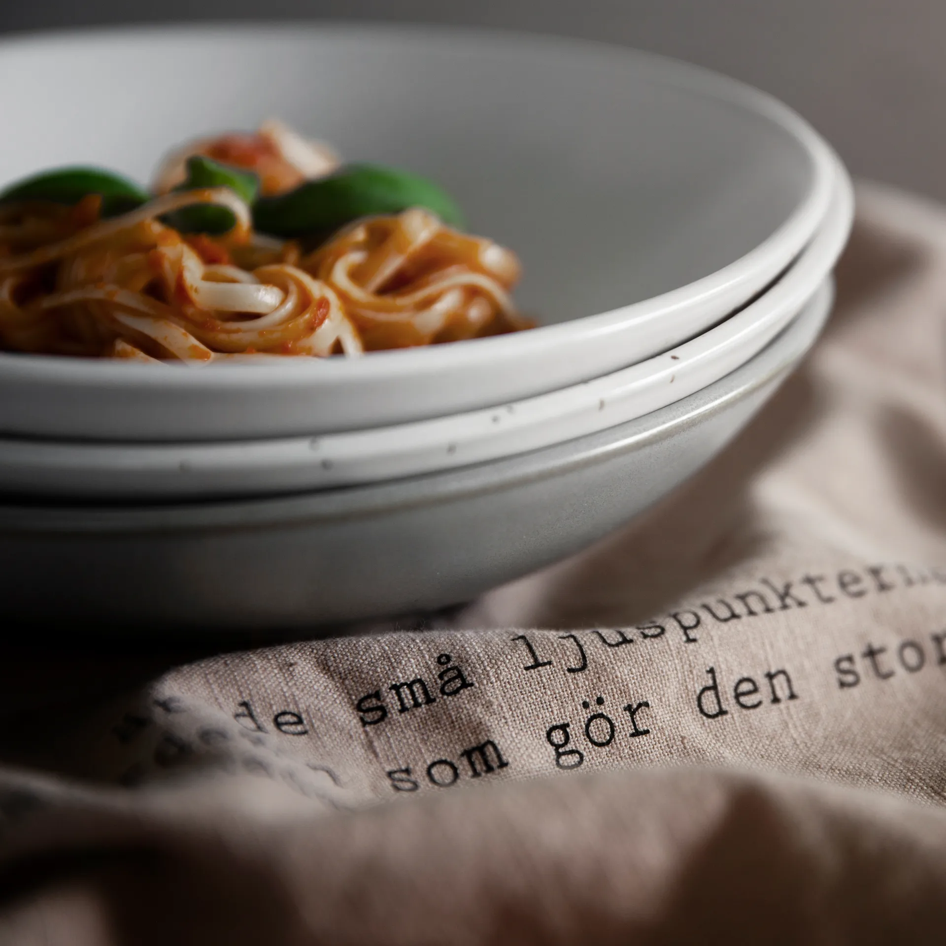 Ernst diep bord 22 cm, Grijs ERNST