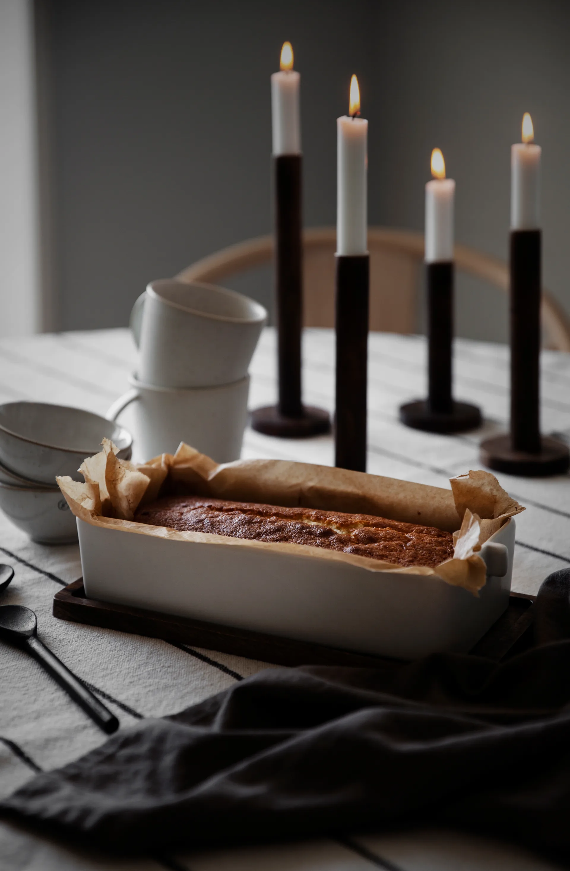 Ernst kandelaar van hout 20 cm, Donkerbruin ERNST