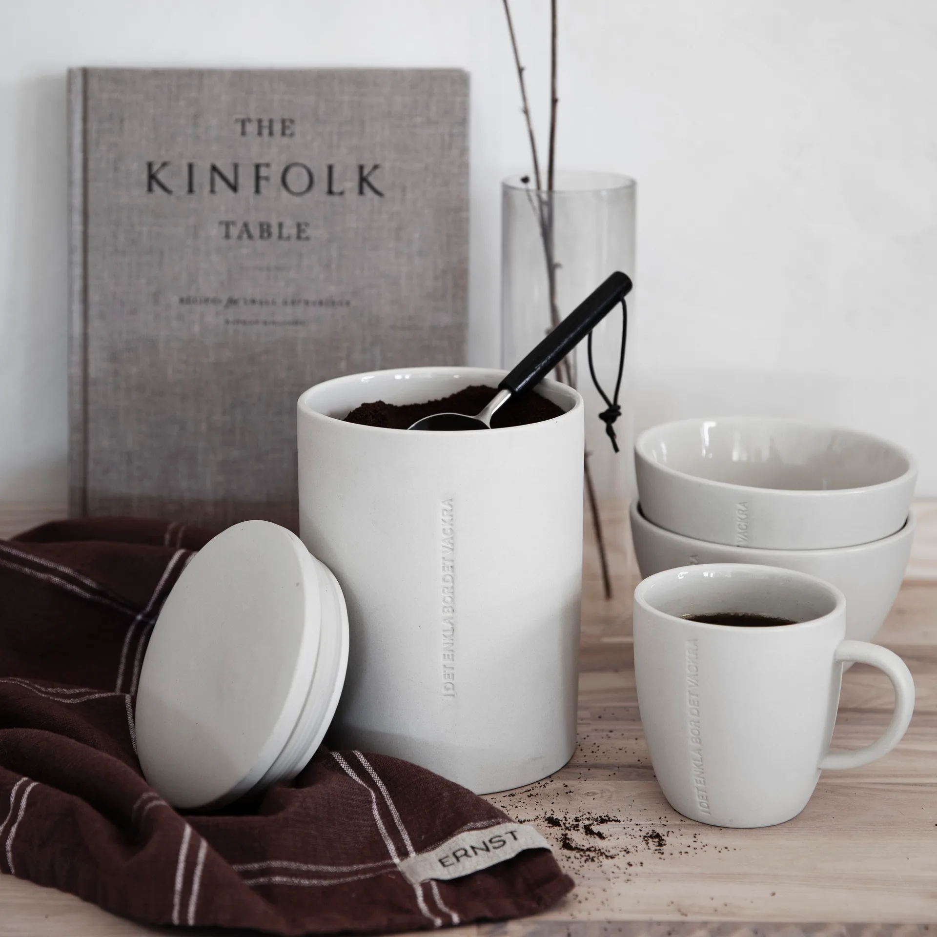 Ernst koffieschepje met houten handvat, zwart ERNST