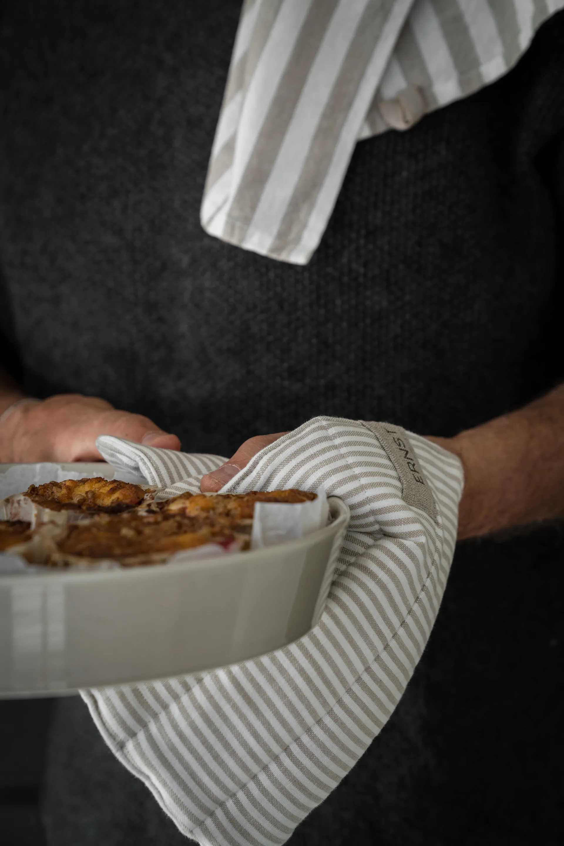 Ernst pannenlap gestreept 23x25 cm, Beige-witte rand ERNST