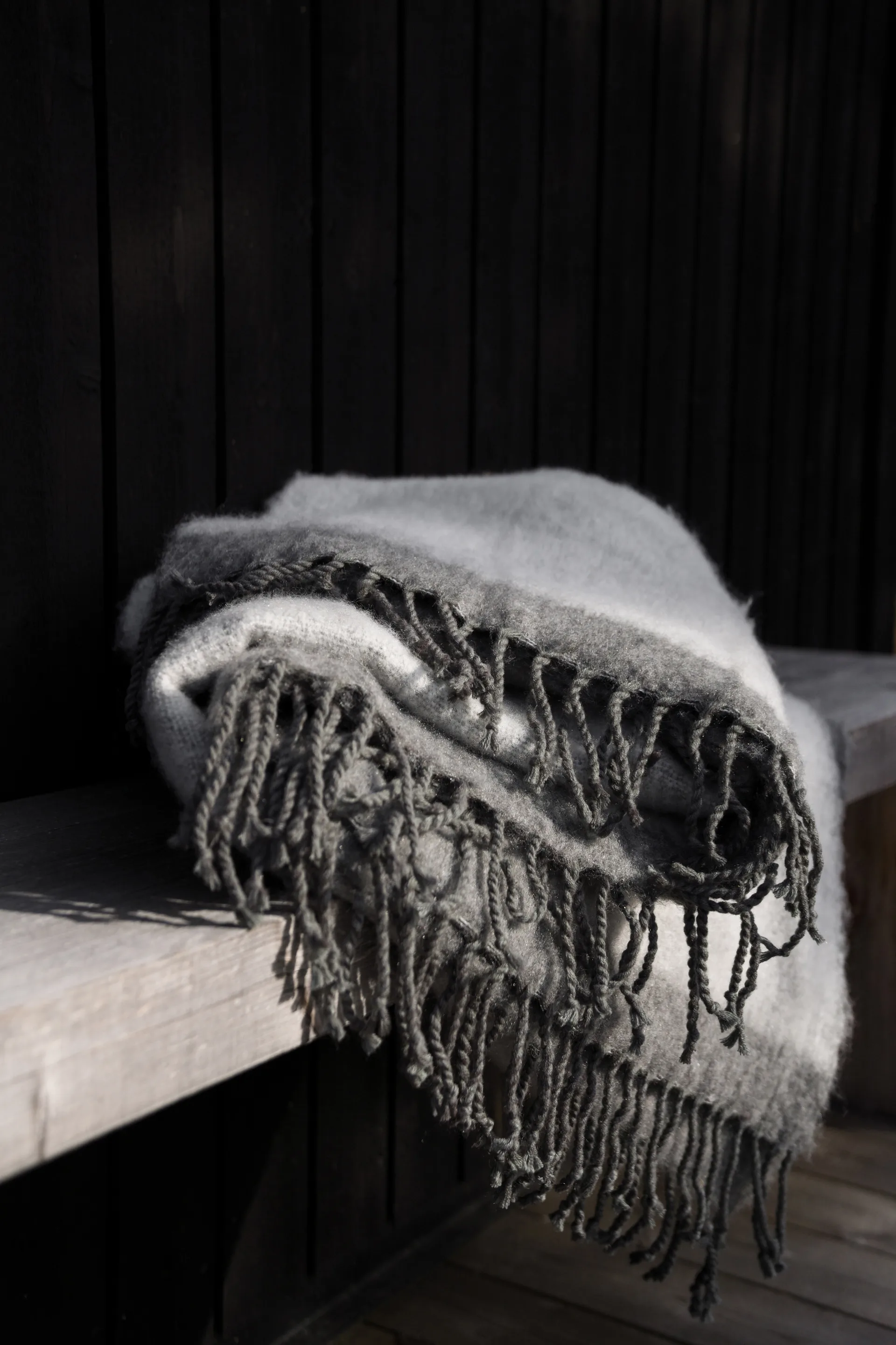 Ernst plaid met franjes 130x170 cm, Donkergrijs-wit ERNST