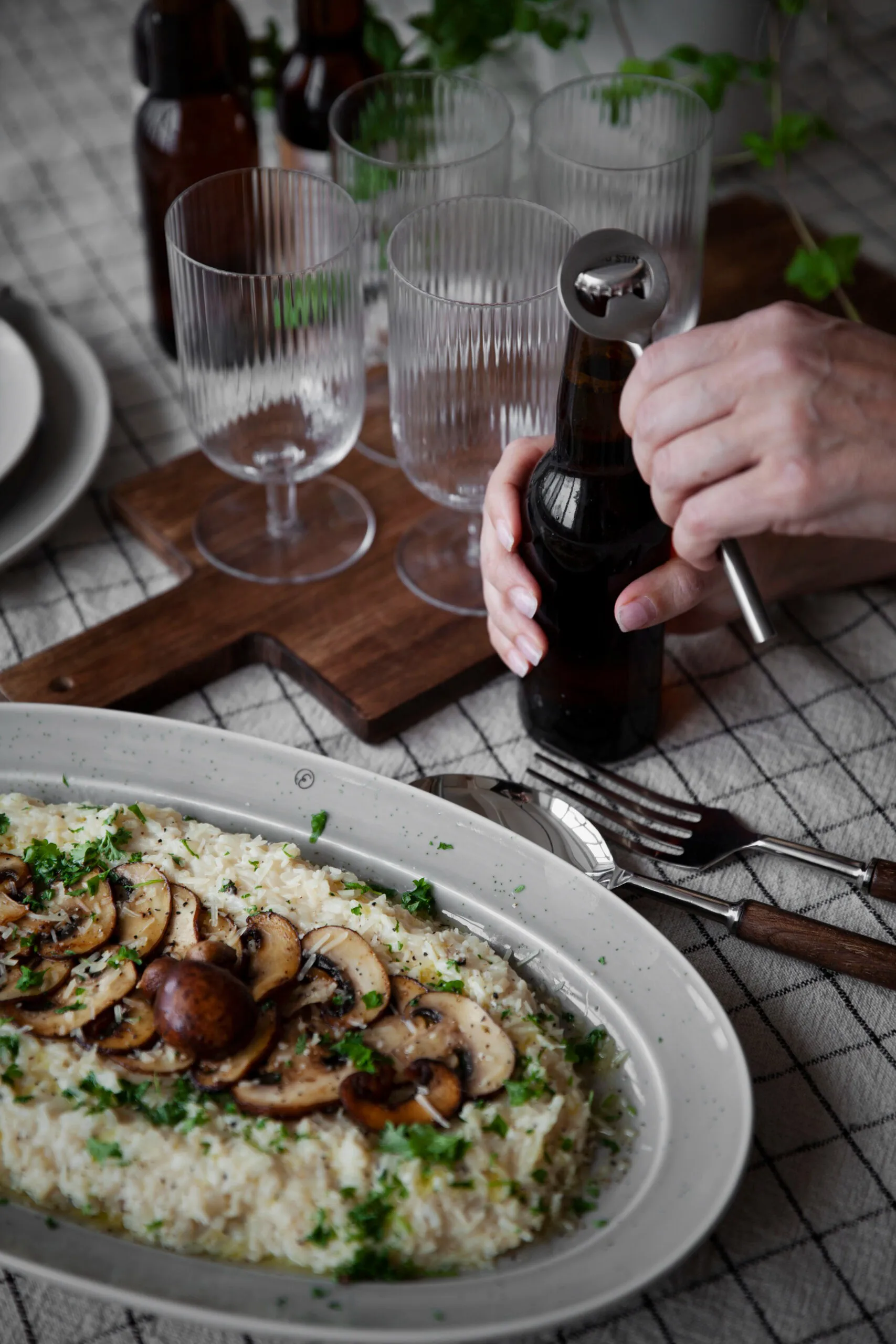 Ernst tafelkleed geruit 145x300 cm, Natuurzwart ERNST