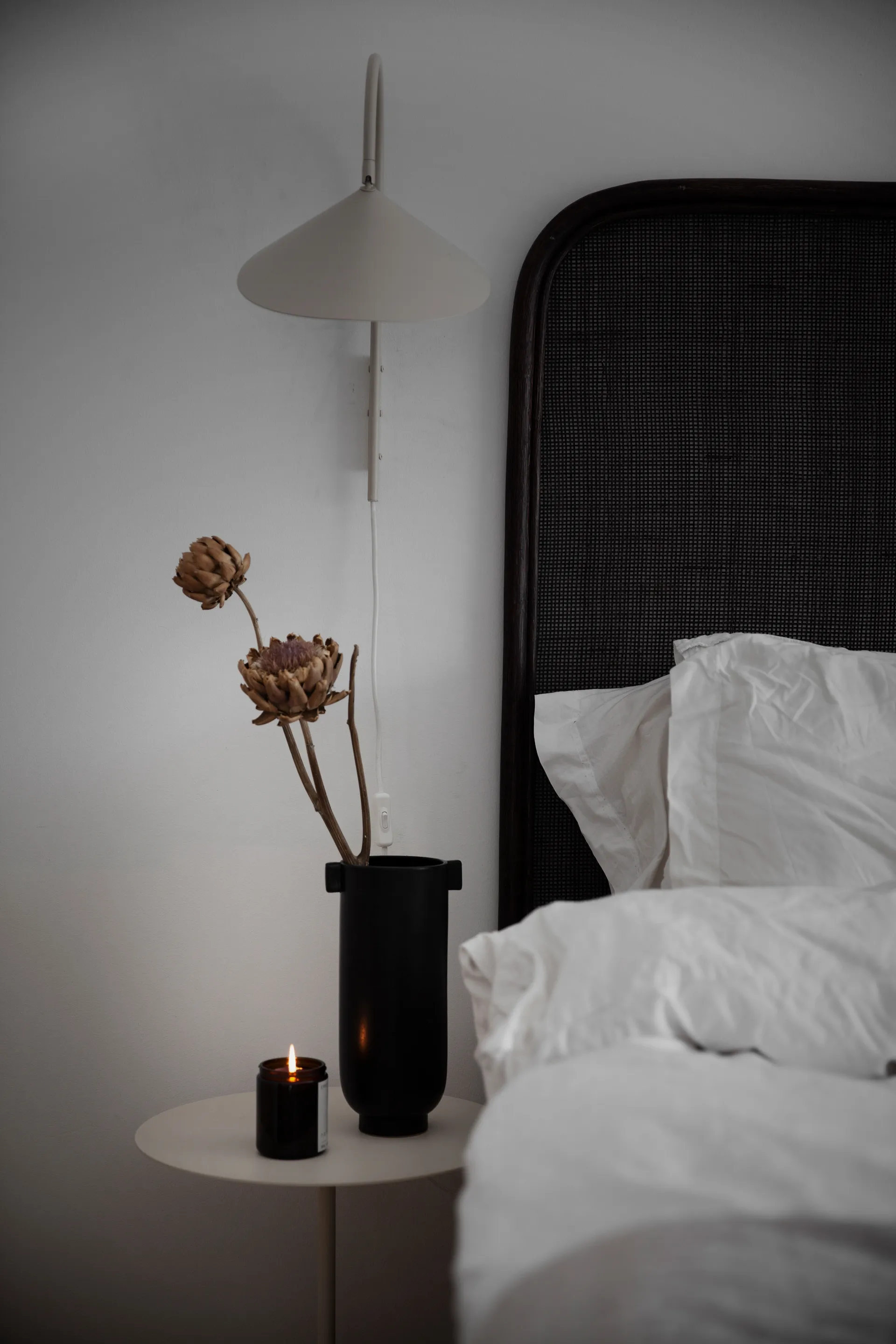 Ernst vaas met oren 21 cm, Zwart ERNST