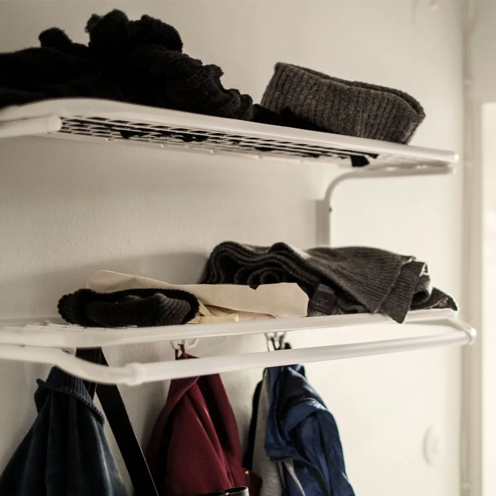 Classic 650 hoedenplank, zwart/chroom, 2 niveaus, 40 cm Essem Design