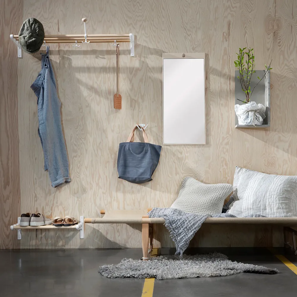 Oskar haak, wit, eikenknop Essem Design