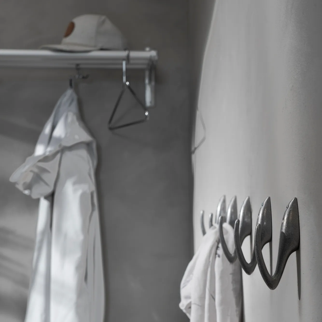 Papa kledinghaak, aluminum Essem Design