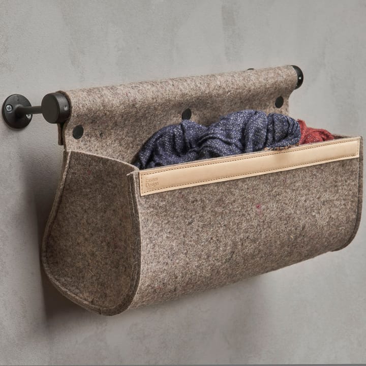 Ulrika muuropberger, Natuurwol-zwart Essem Design