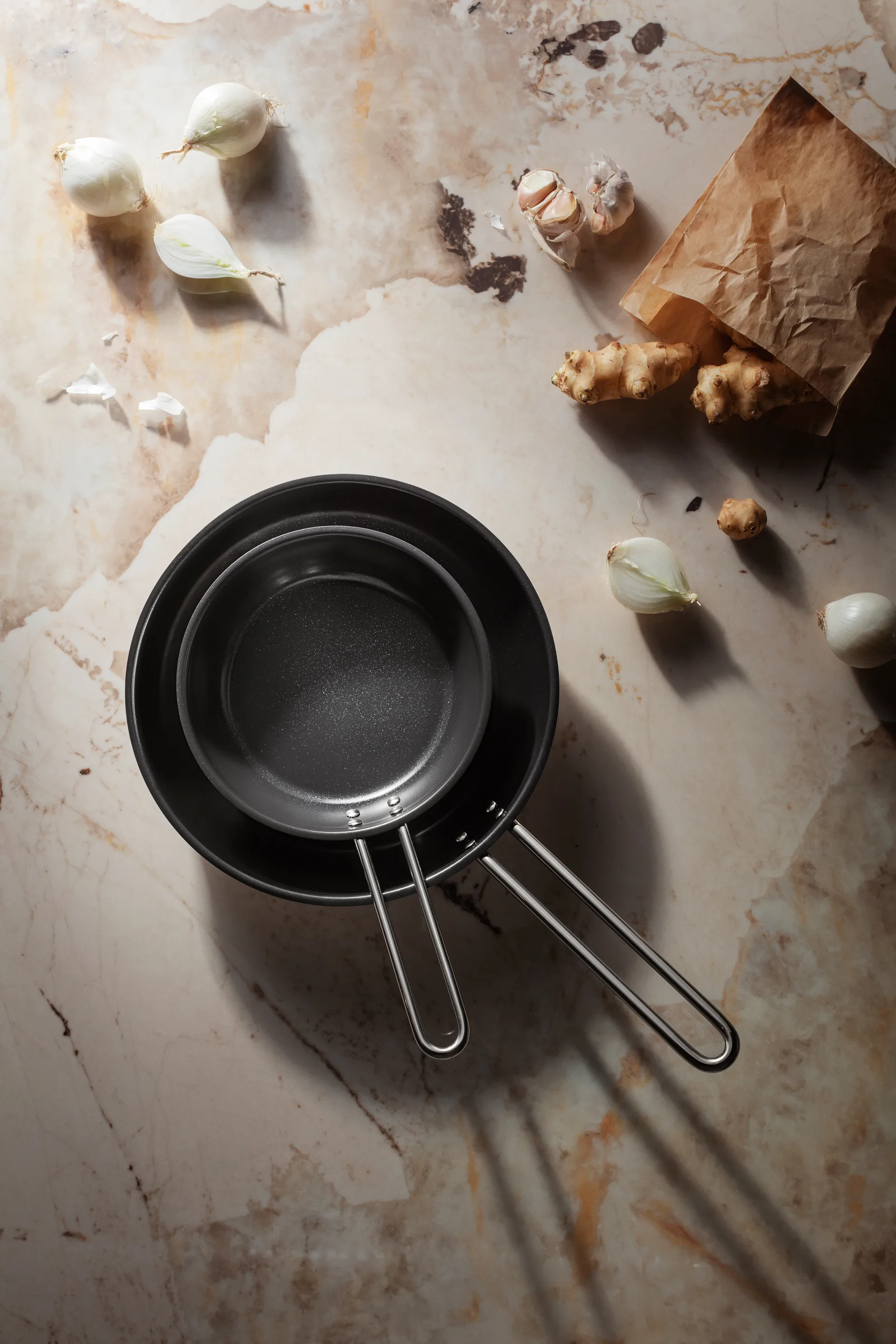 Eva Trio Stainless Steel Slip-Let keramische koekenpan, 24 cm Eva Solo