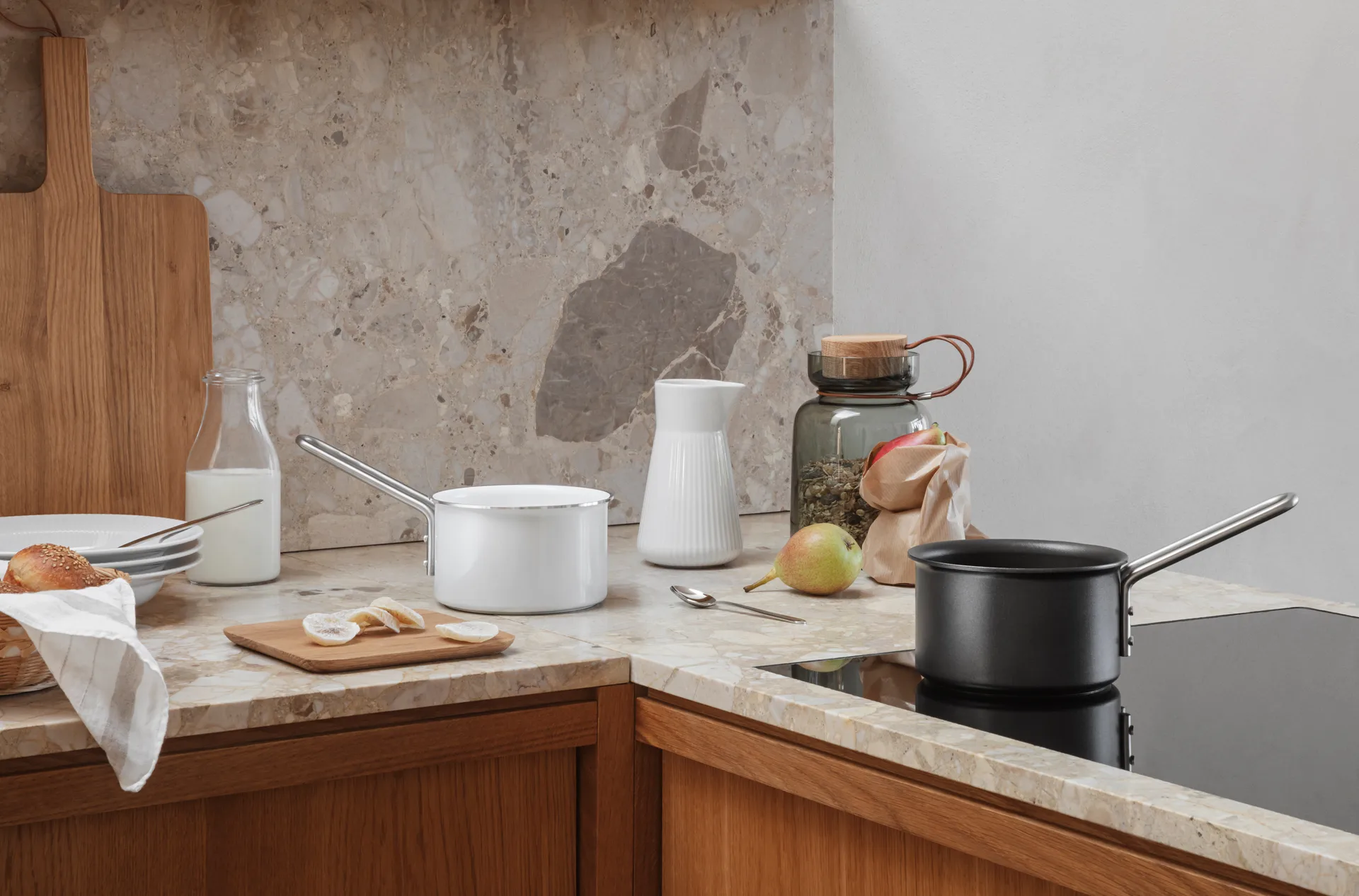 Eva Trio White Line Slip-Let keramische pan, 1,1 L Eva Solo