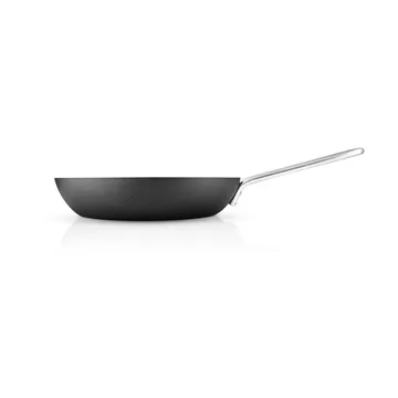 Professional Laser Titanium Slip-Let koekenpan - Zwart, Ø24 cm - Eva Solo