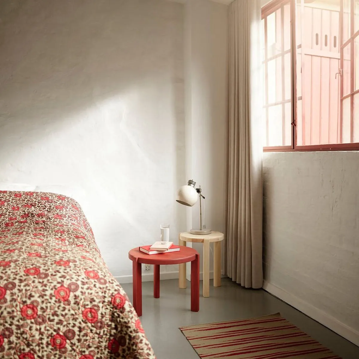 D108 Ragnesminde salontafel Ø48 cm, Carmine red FDB Møbler