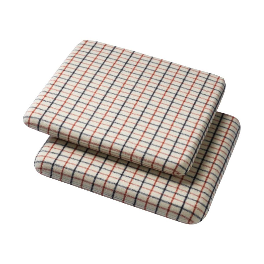 FDB Mobler J146 zitkussen Red diced | Scandinavisch Interieur | Stoelkussens | Rood