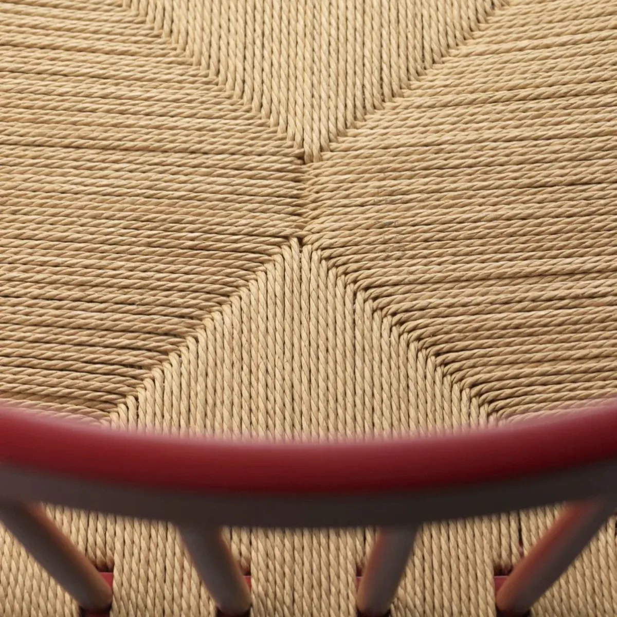 J80 stoel, Ruby red beuken-paper cord FDB Møbler