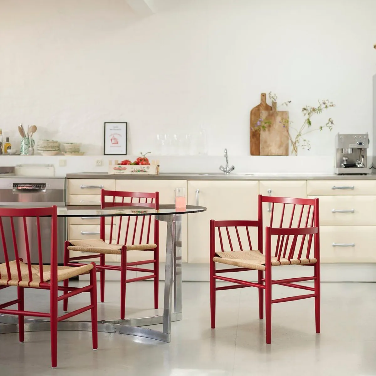 J80 stoel, Ruby red beuken-paper cord FDB Møbler