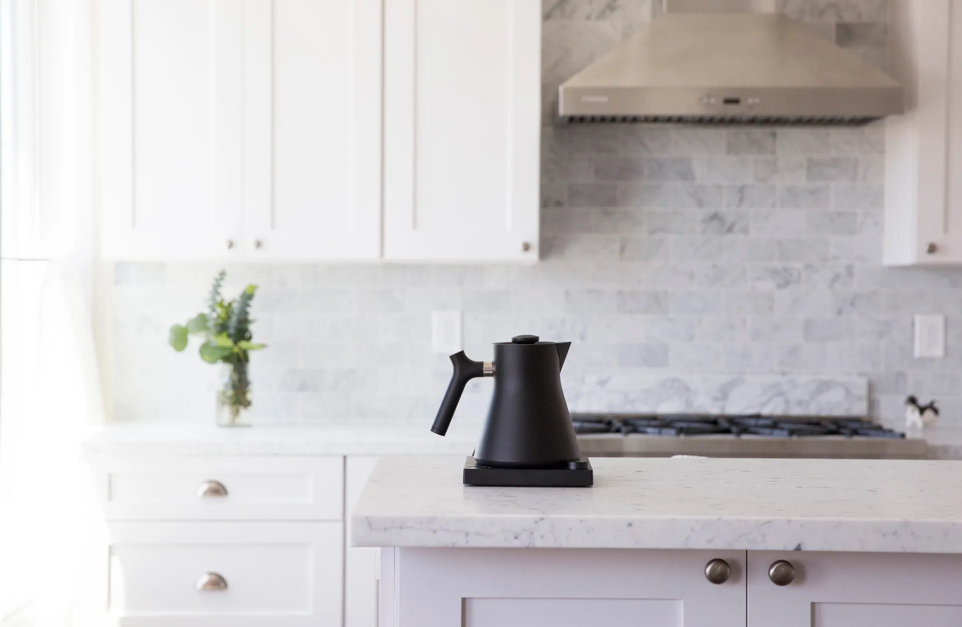 Corvo EKG waterkoker met variabele temperatuur 90 cl, Matte black Fellow