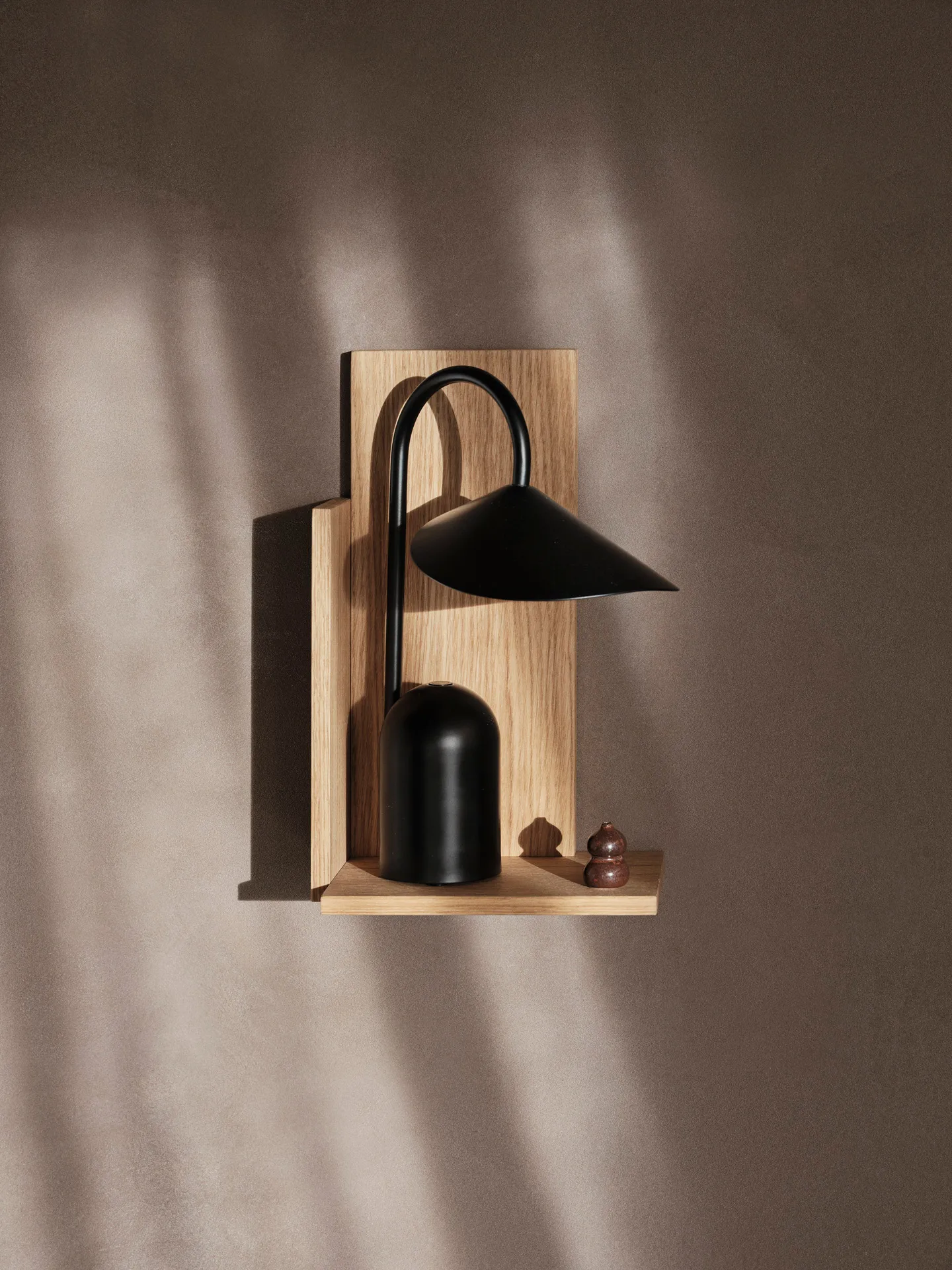Arum draagbare lamp, Black Ferm Living