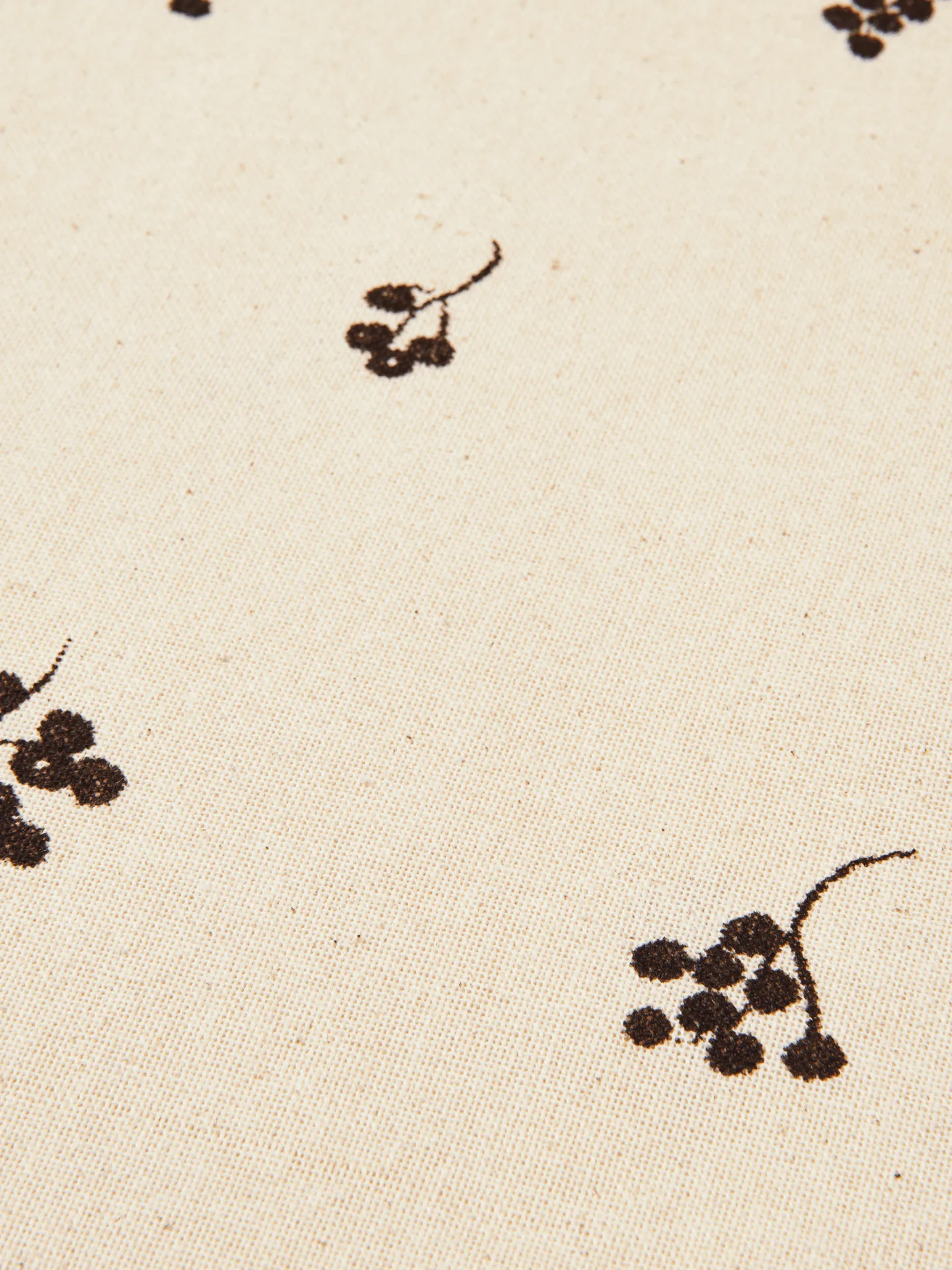 Baies tafelkleed 150x240 cm, Natural-dark chocolate Ferm Living