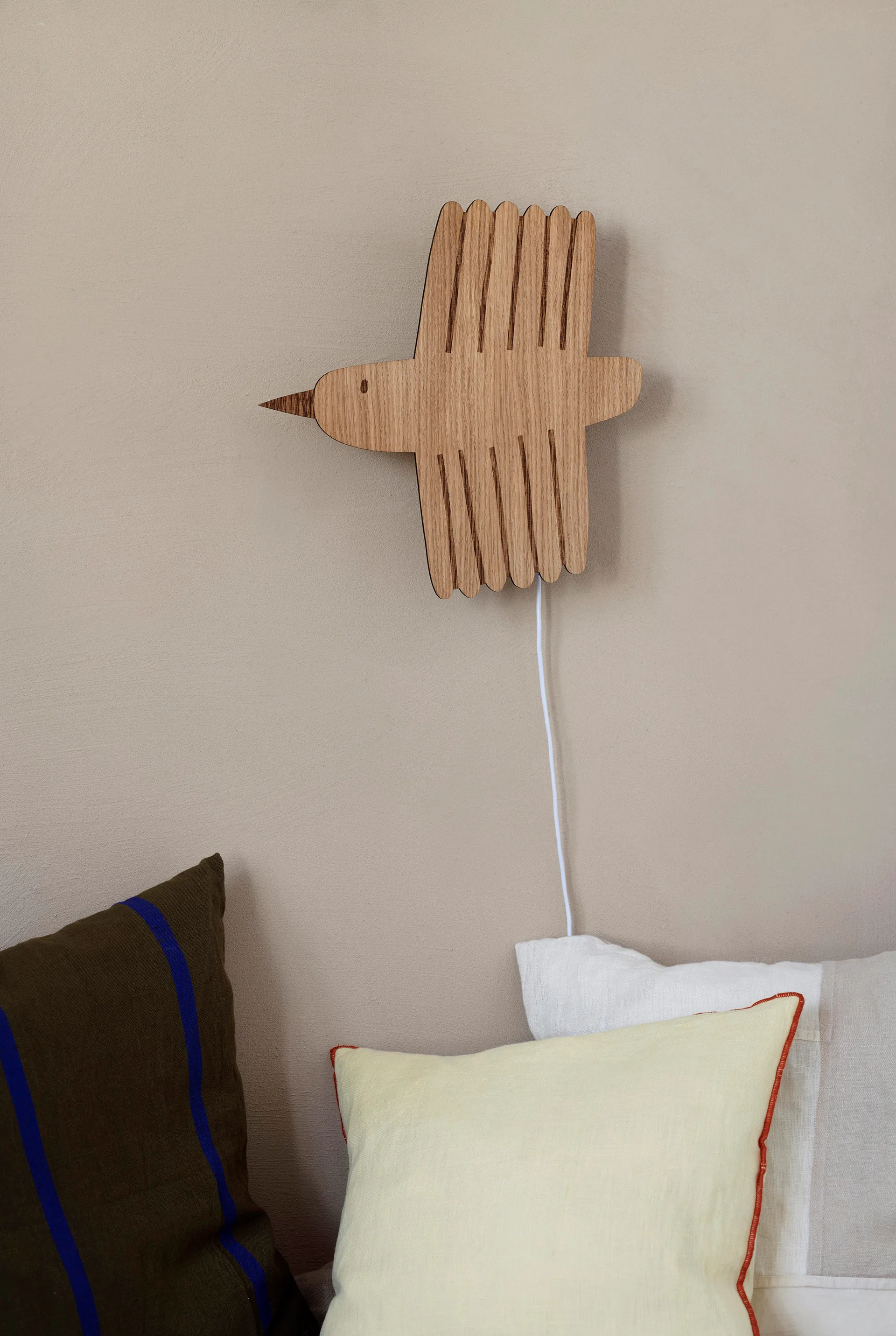 Bird wandlamp, Geolied eikenhout Ferm Living