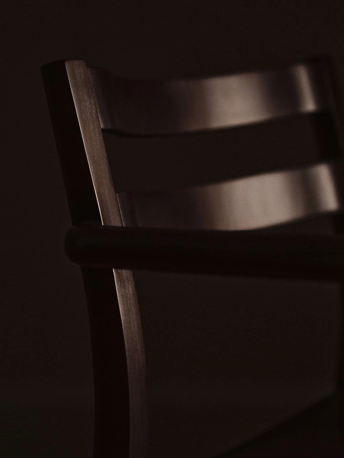 Boda armstoel, Dark stained beech Ferm Living