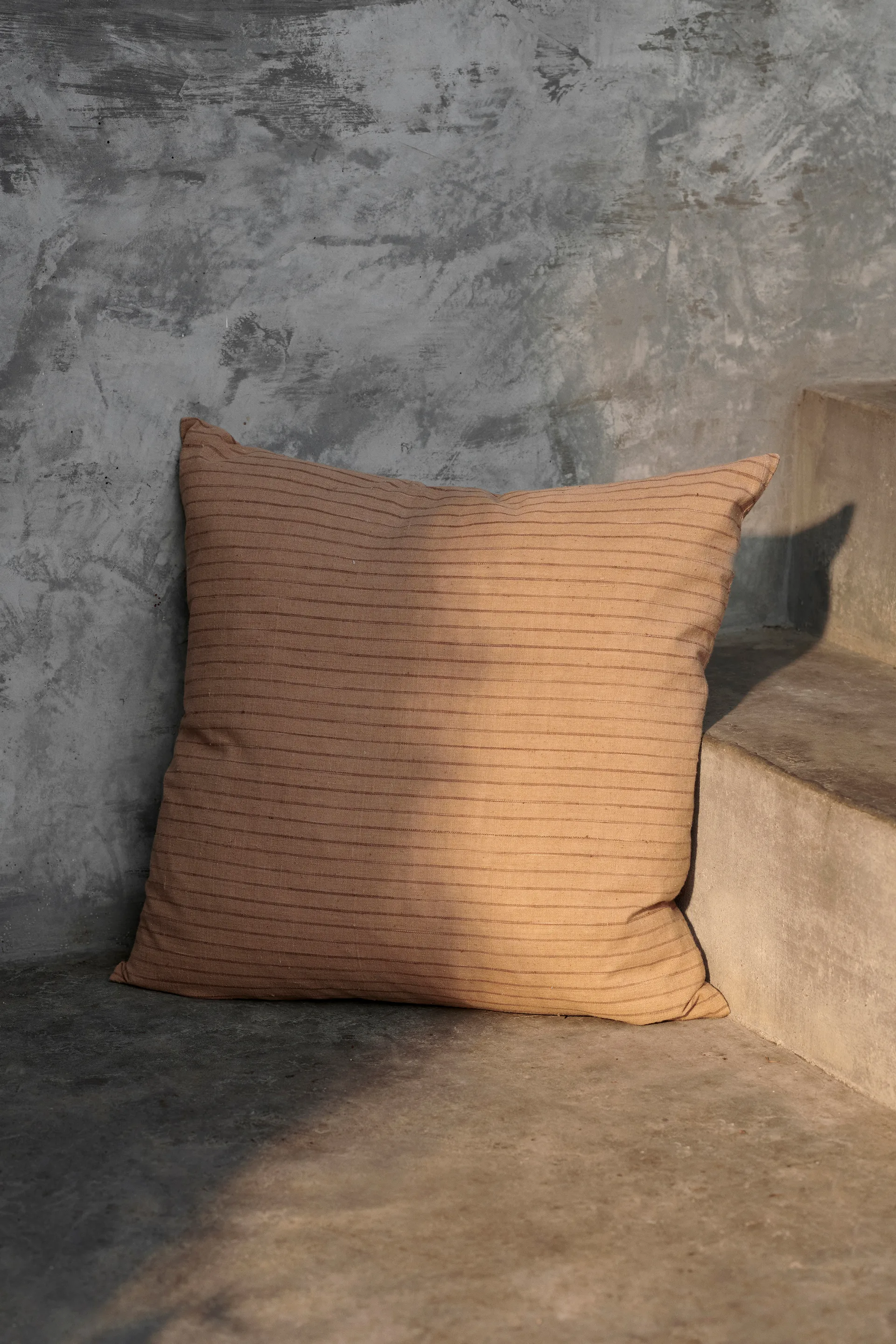 Brown kussen 50x50 cm, Lines Ferm Living