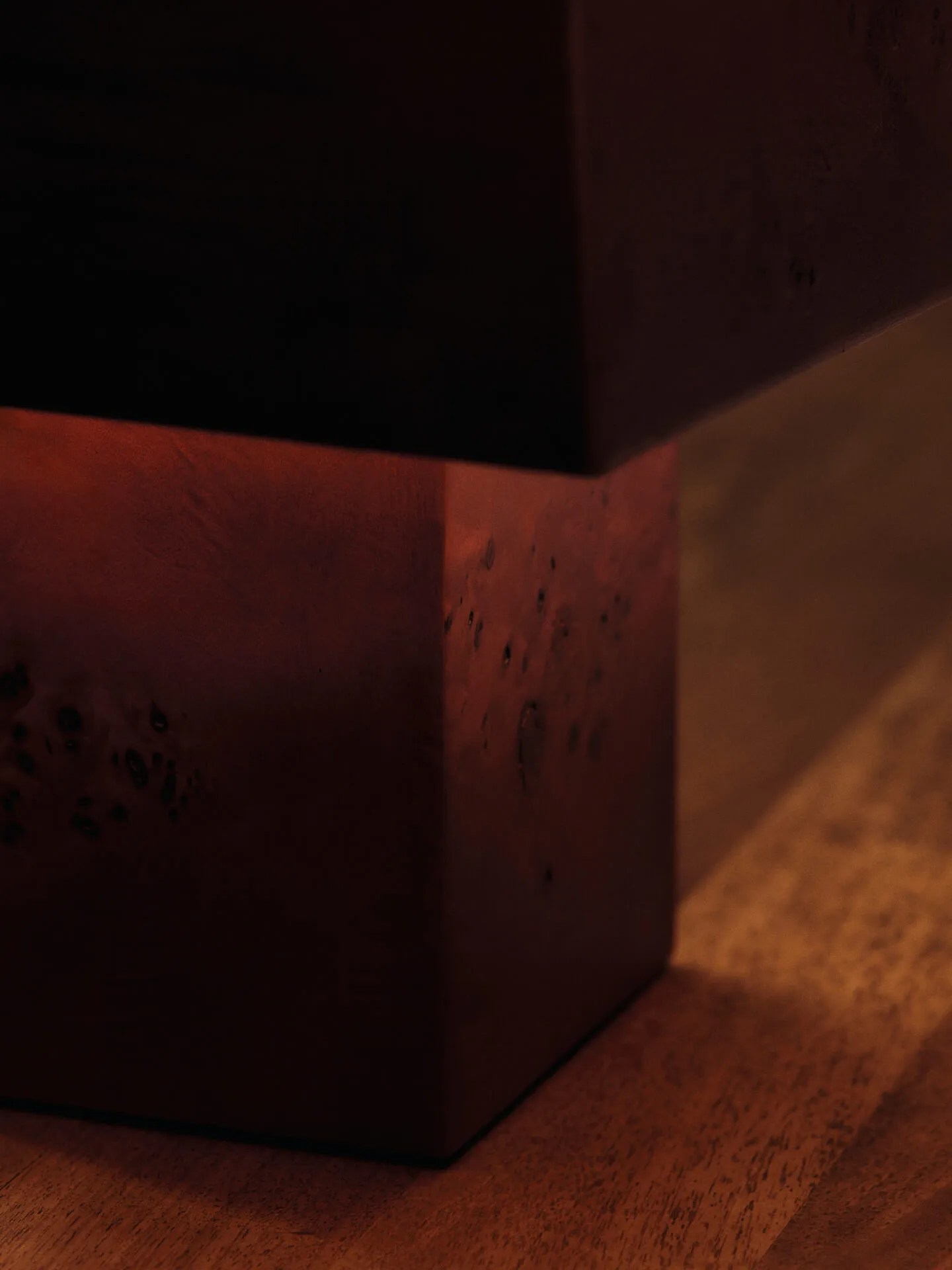 Burl tafellamp 33 cm, Dark stained burl Ferm Living