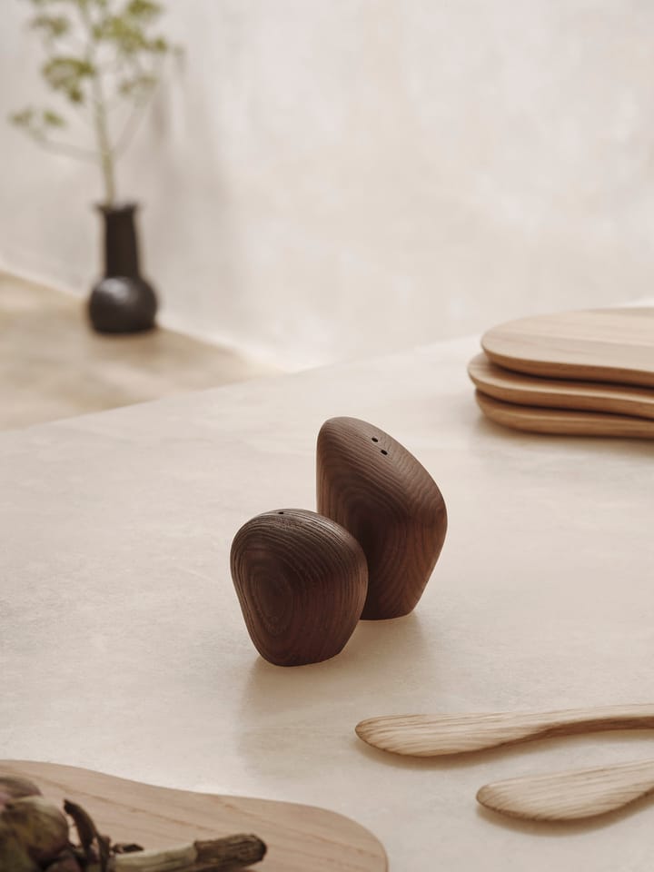 Cairn peper- en zoutstel, Dark brown Ferm Living