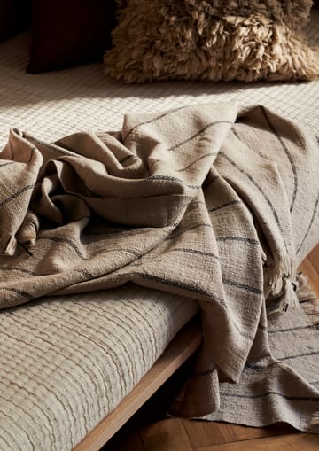 Calm wollen deken 120x180 cm - Camel/Black - Ferm Living