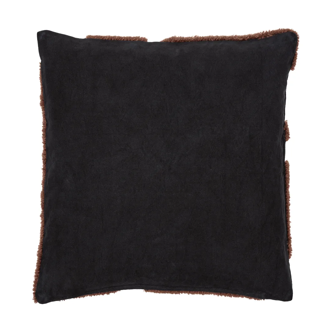 Cilla tufted kussen, Black-dark chocolate 50x50 cm Ferm Living
