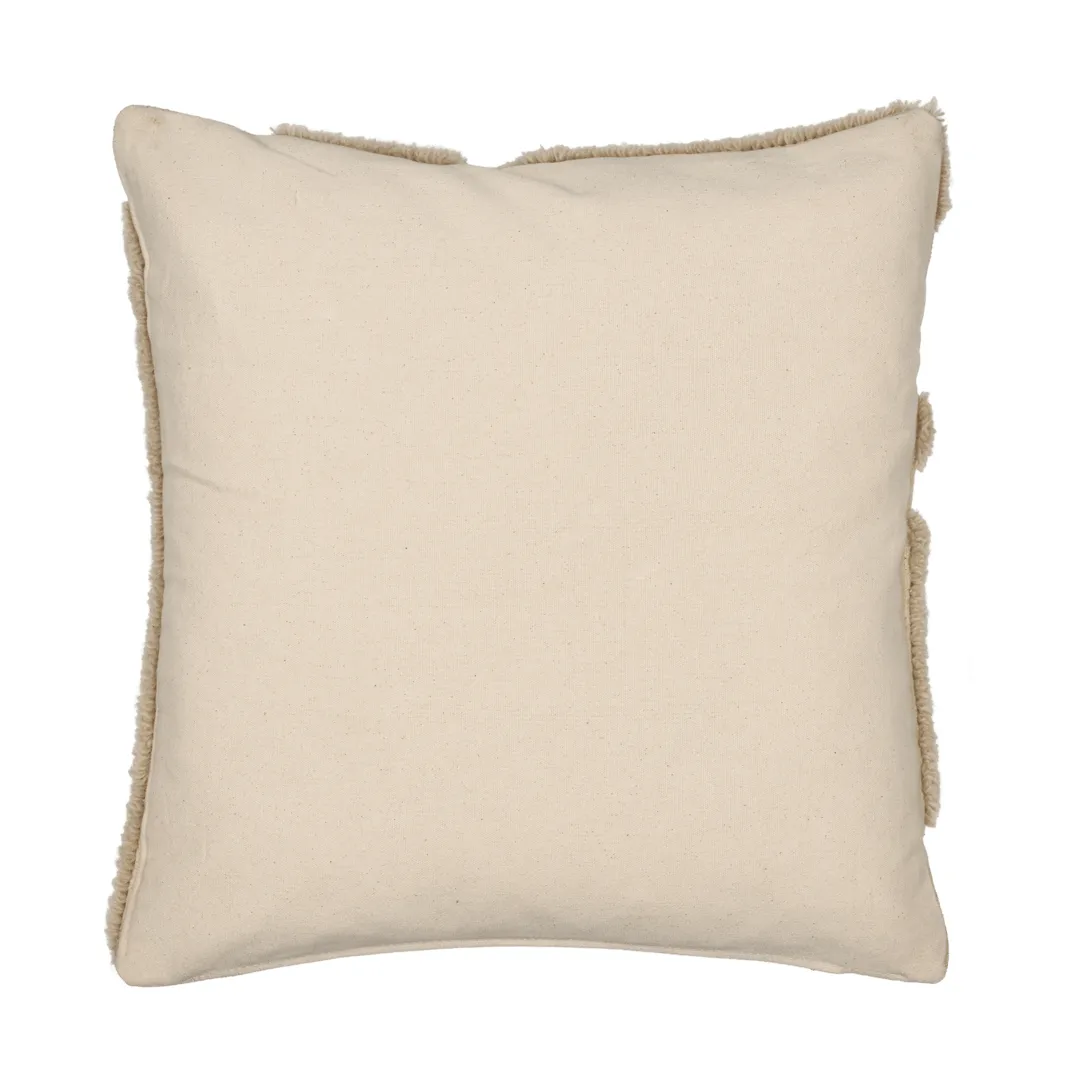 Cilla tufted kussen, Off-white-parchment, 50x50 cm Ferm Living