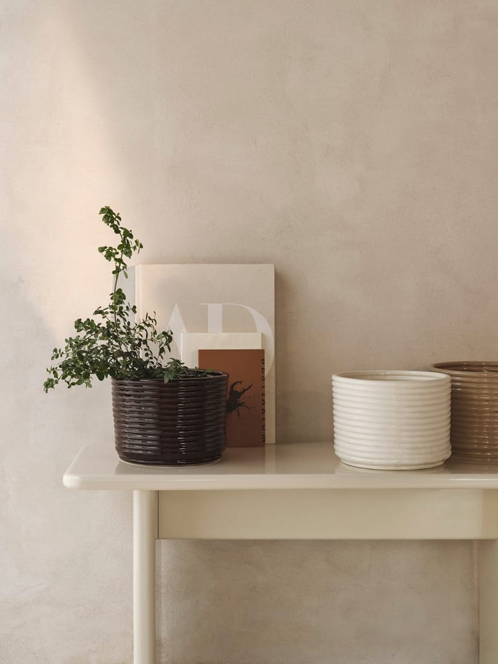 Corduroy pot Ø20x15 cm, Carob Brown Ferm Living