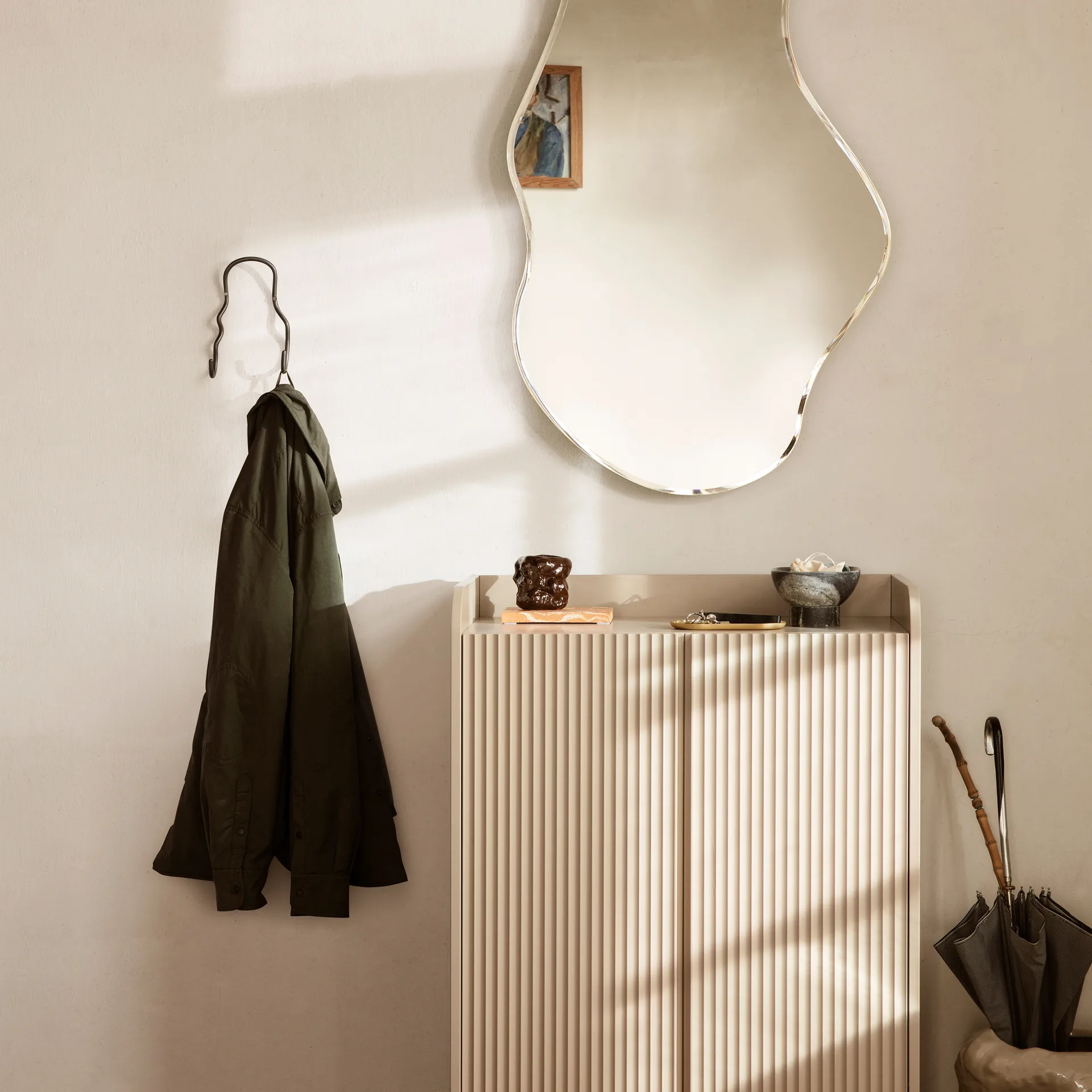 Curvature haak dubbel, Zwart messing Ferm Living