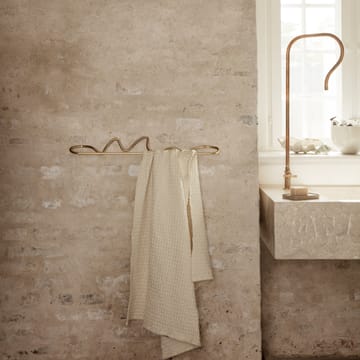 Curvature handdoekhanger - Messing - Ferm Living