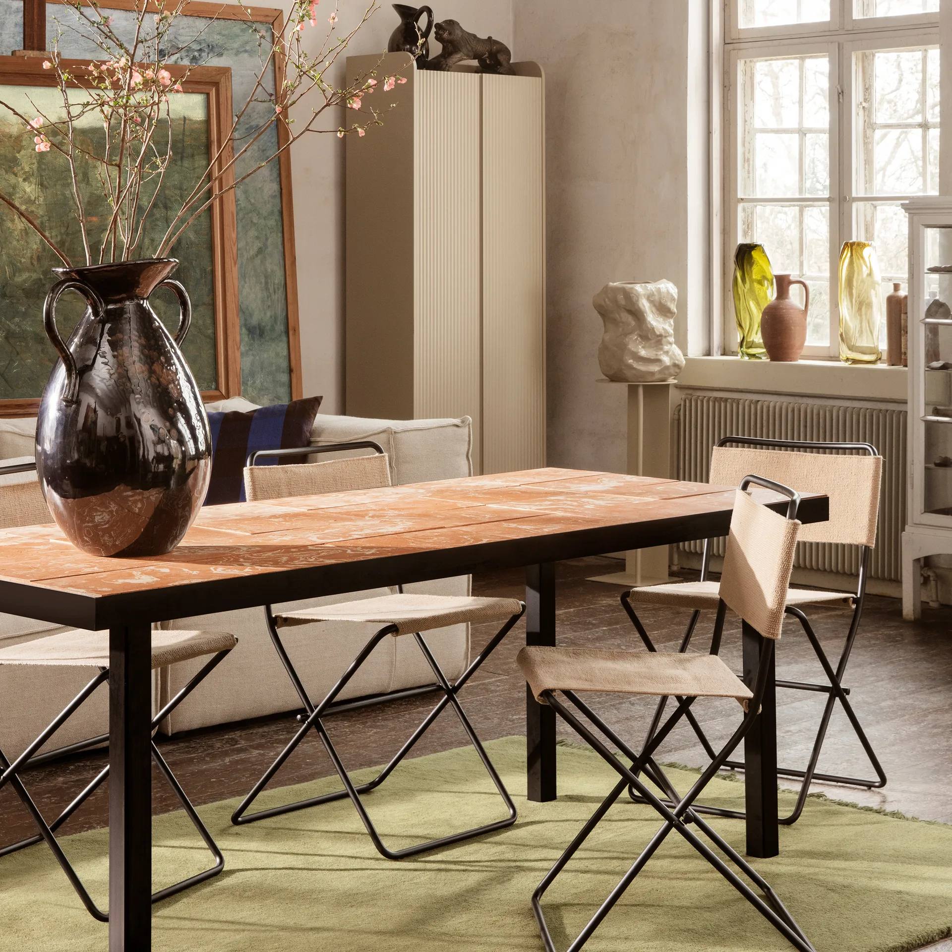Desert eetstoel, Black-sand Ferm Living