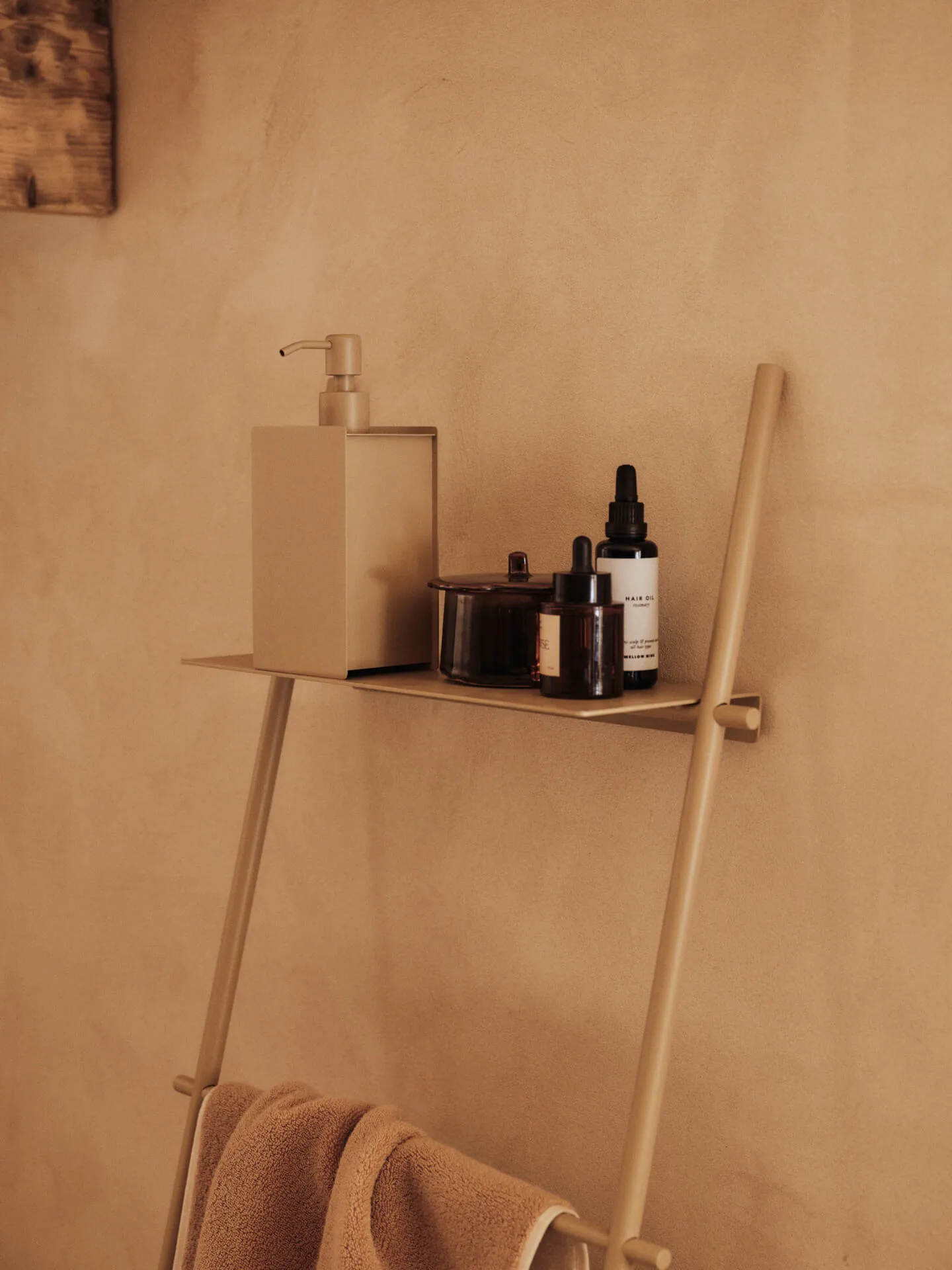Dora handdoekladder, Cashmere, 165 cm Ferm Living