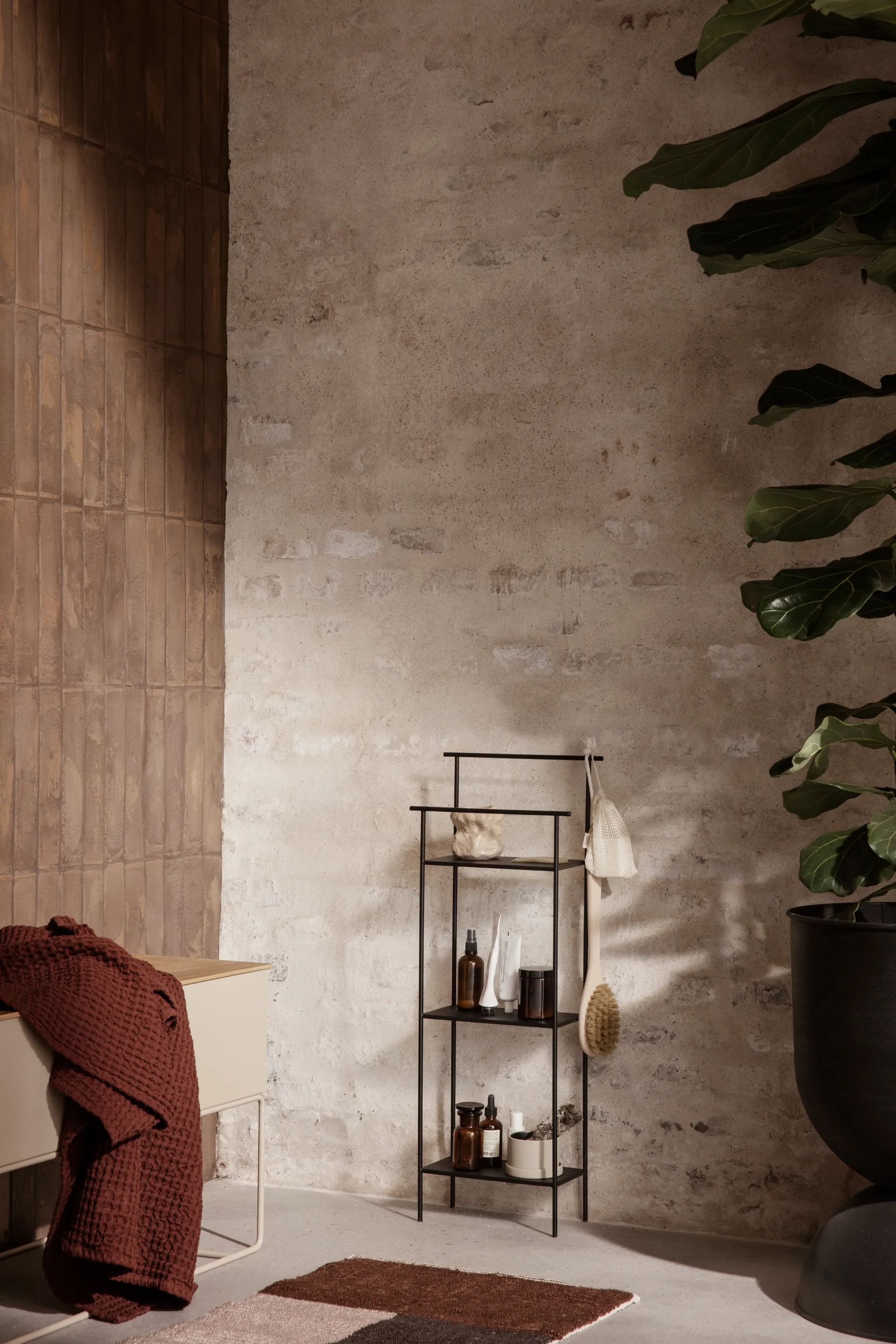 Dora rek 30x79 cm, Black Ferm Living