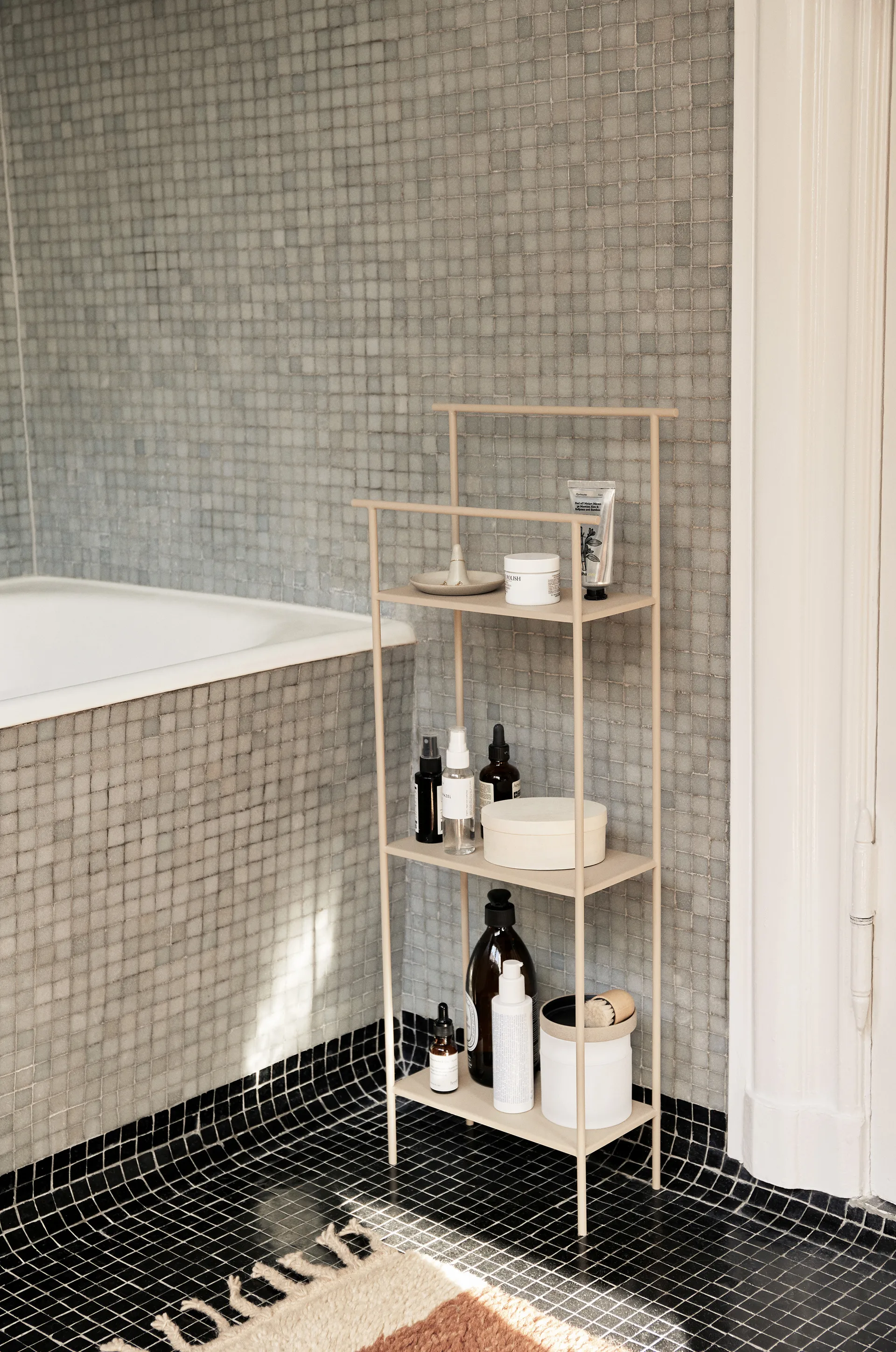 Dora rek 30x79 cm, Cashmere Ferm Living