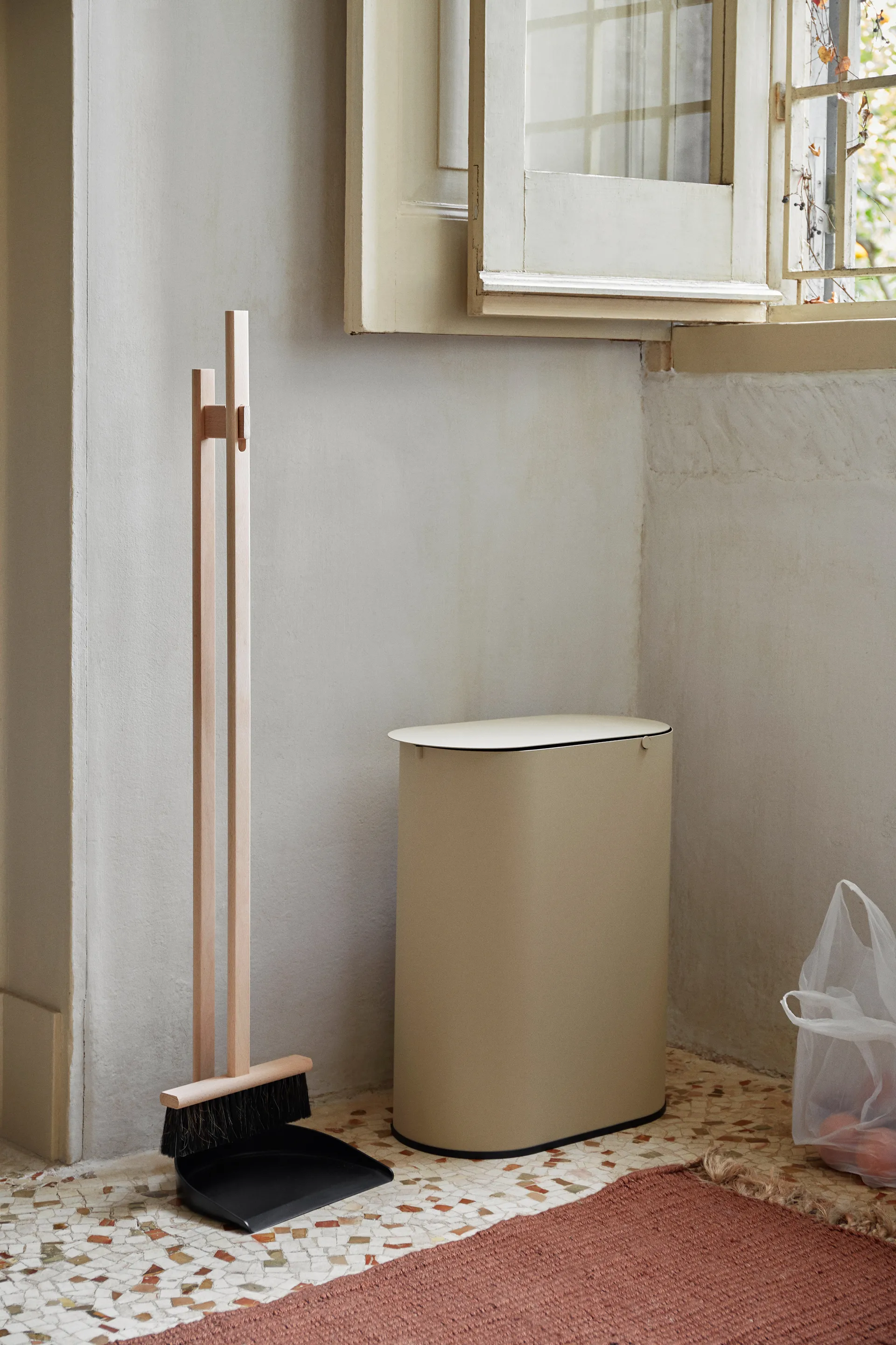 Enkel vuilnisbak medium, Cashmere Ferm Living